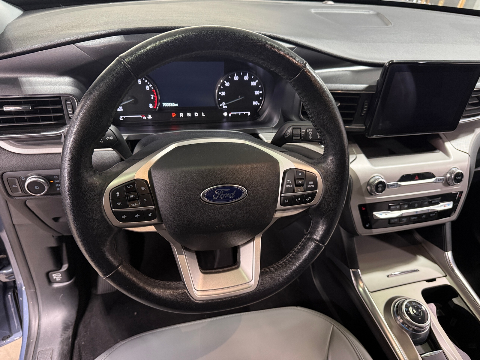 Thumbnail: 2021 Ford Explorer - 4