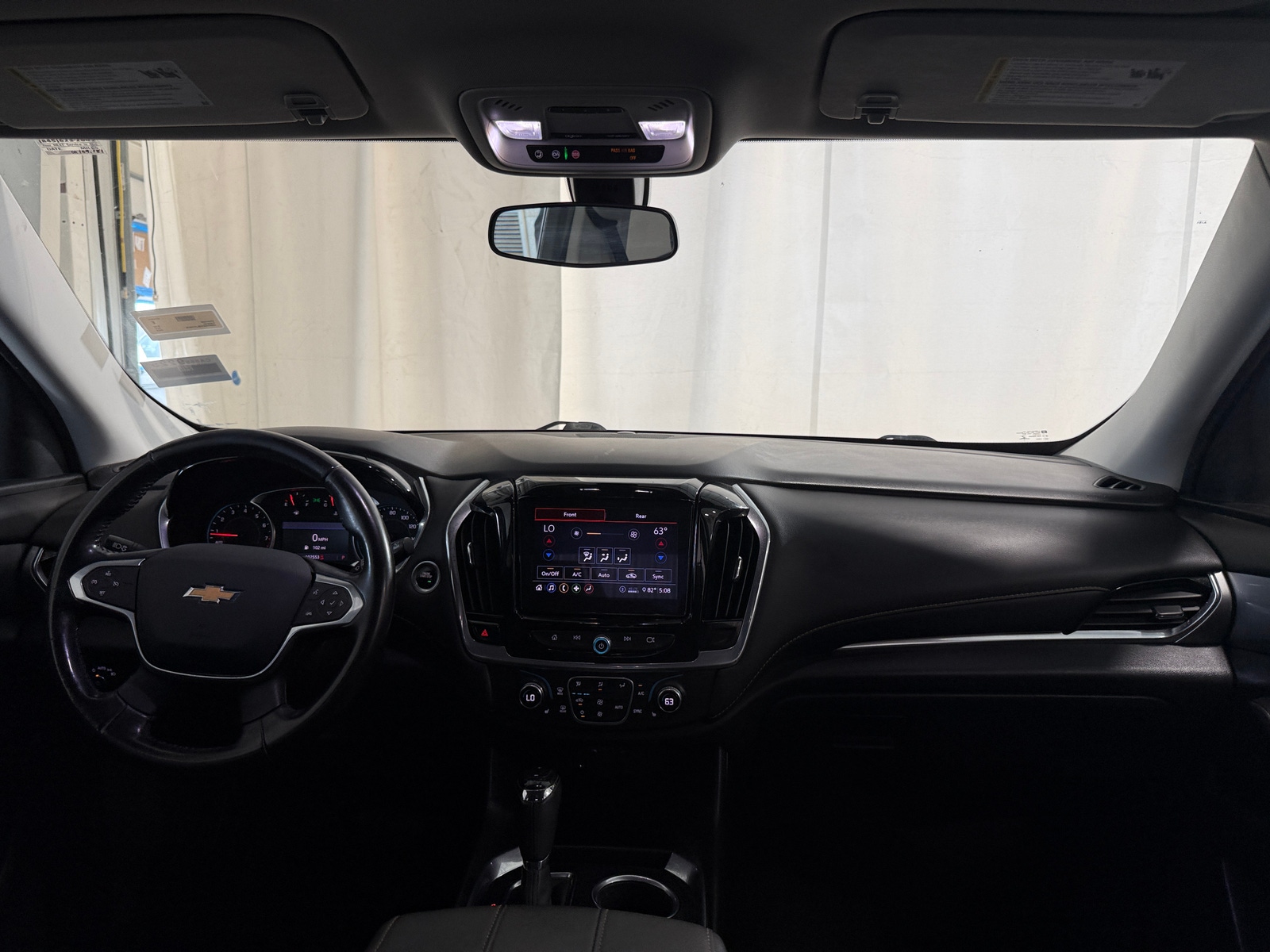 Thumbnail: 2020 Chevrolet Traverse - 3
