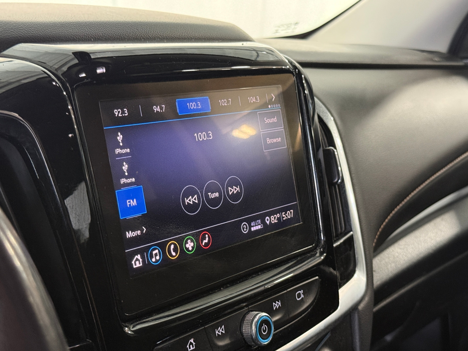 Thumbnail: 2020 Chevrolet Traverse - 4