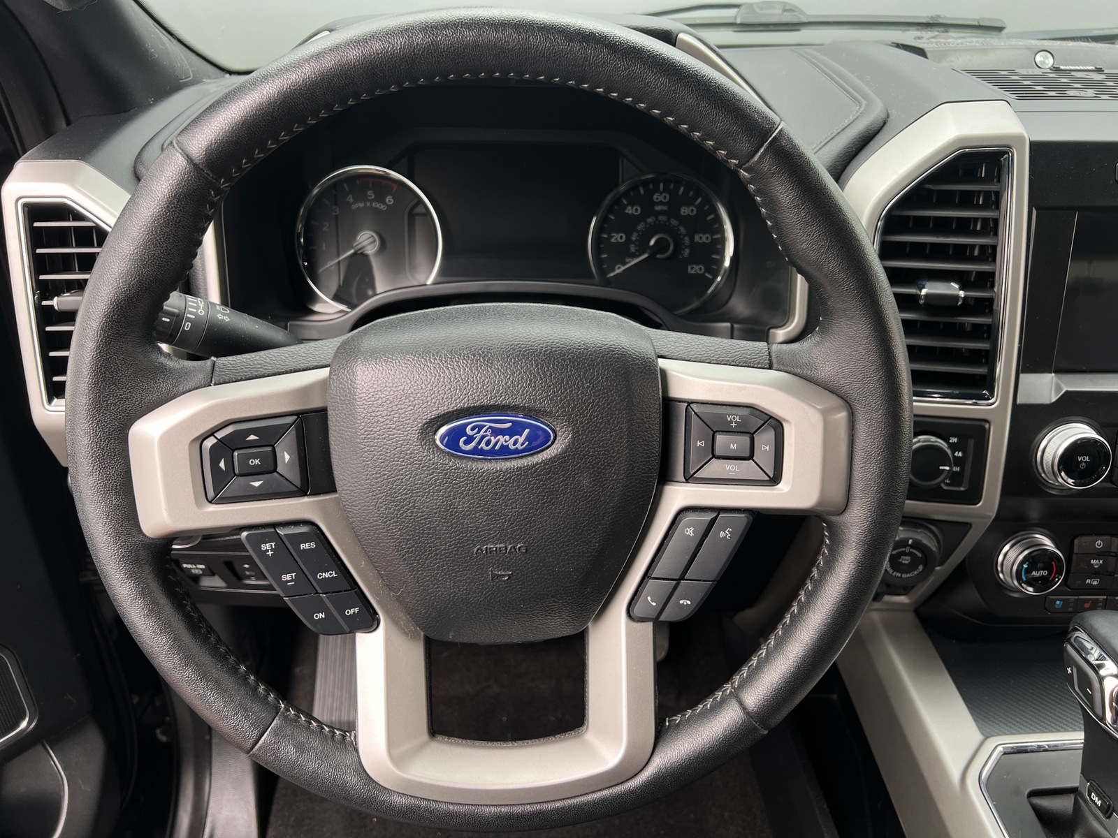 Thumbnail: 2019 Ford Econoline - 4