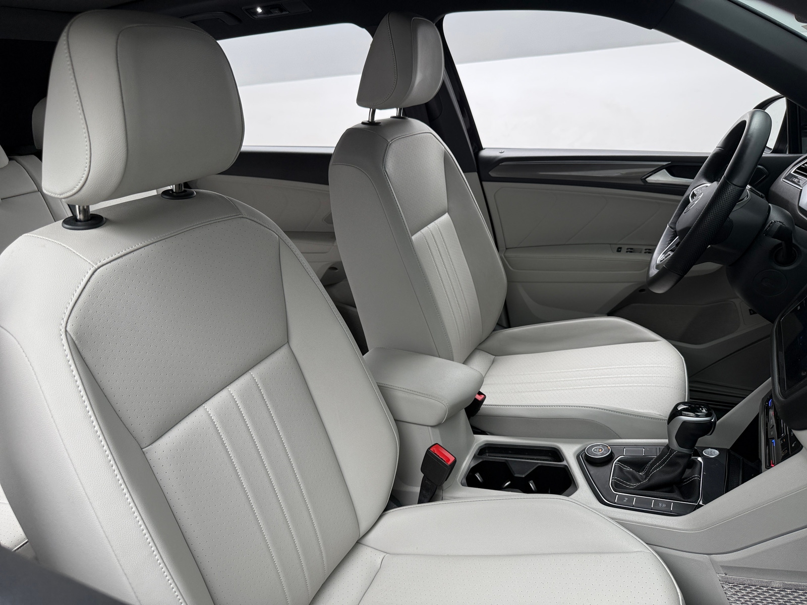Thumbnail: 2024 Volkswagen Tiguan - 2