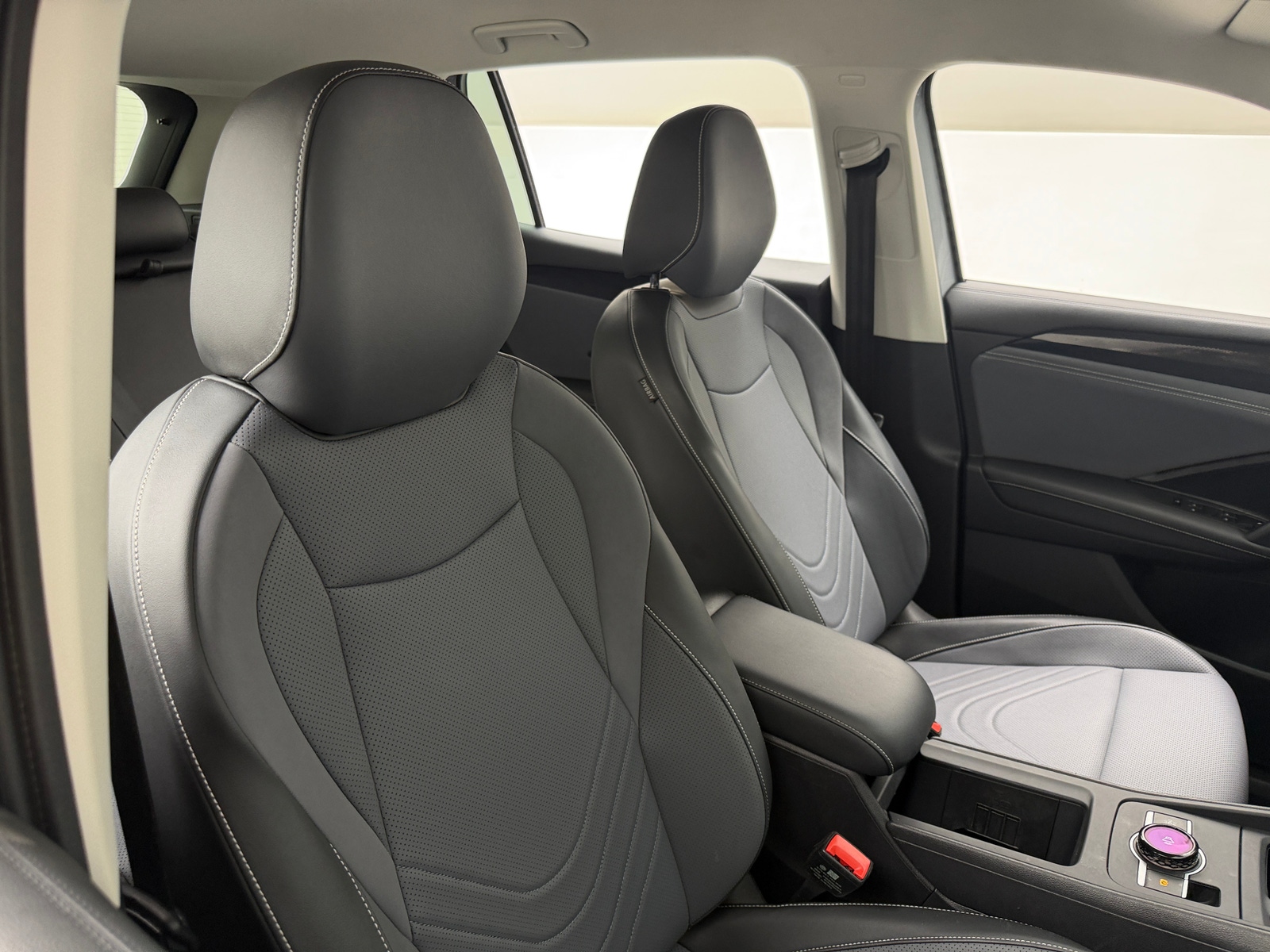 Thumbnail: 2026 Volkswagen Tiguan - 2