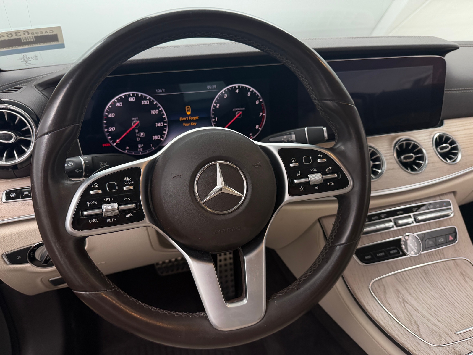 Thumbnail: 2019 Mercedes-Benz E-Class - 4
