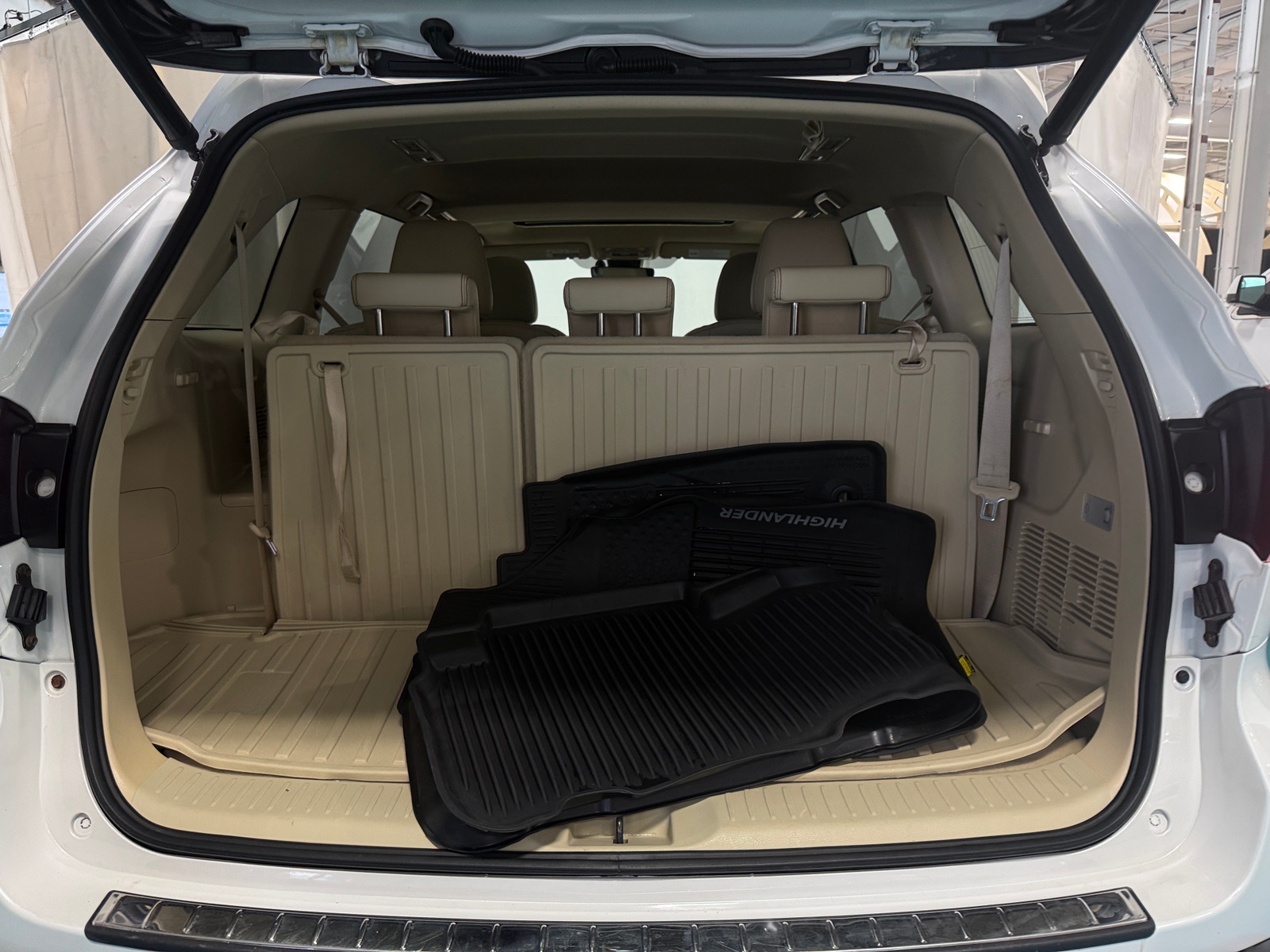 Thumbnail: 2018 Toyota Highlander - 7