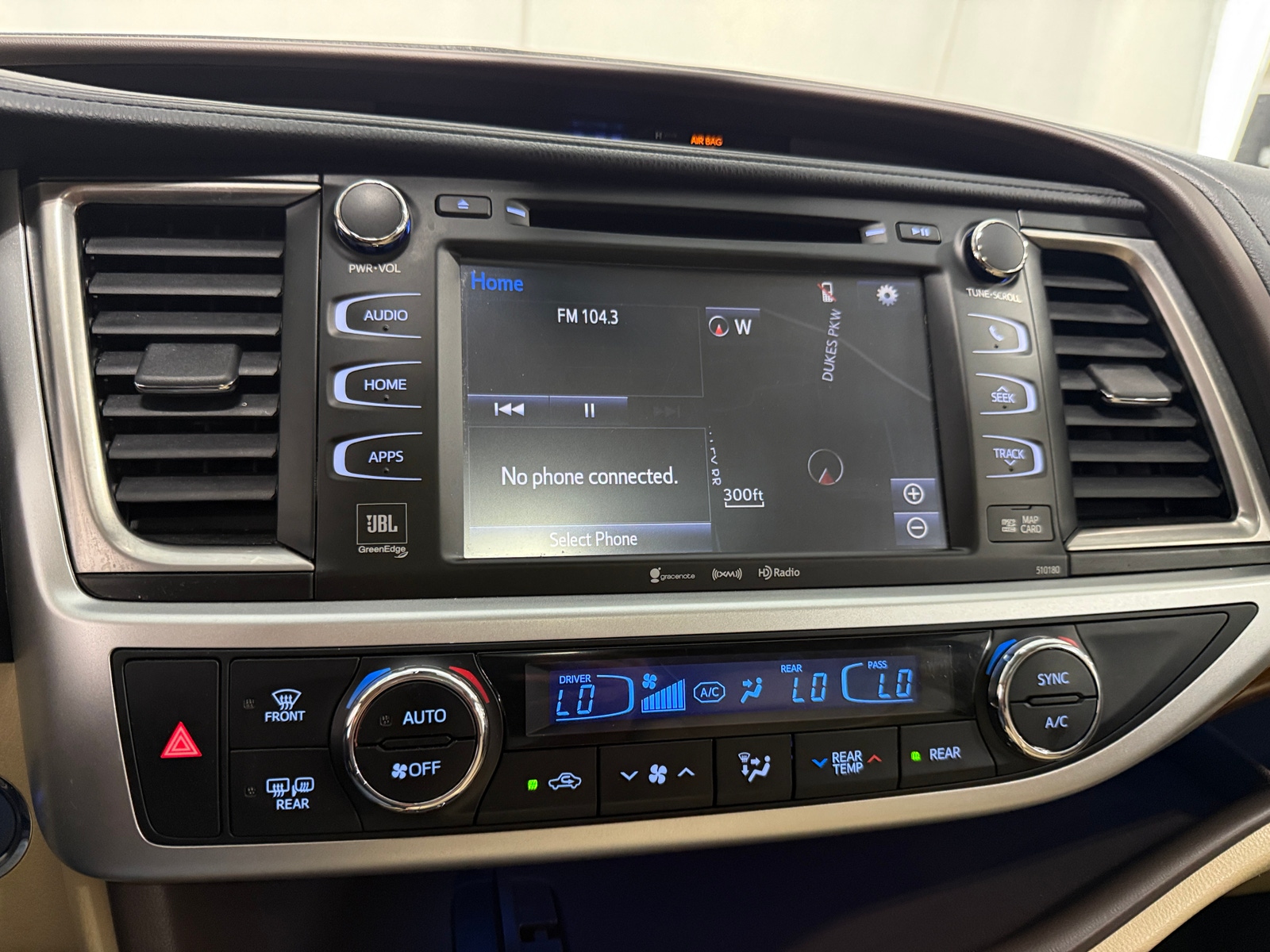 Thumbnail: 2018 Toyota Highlander - 4