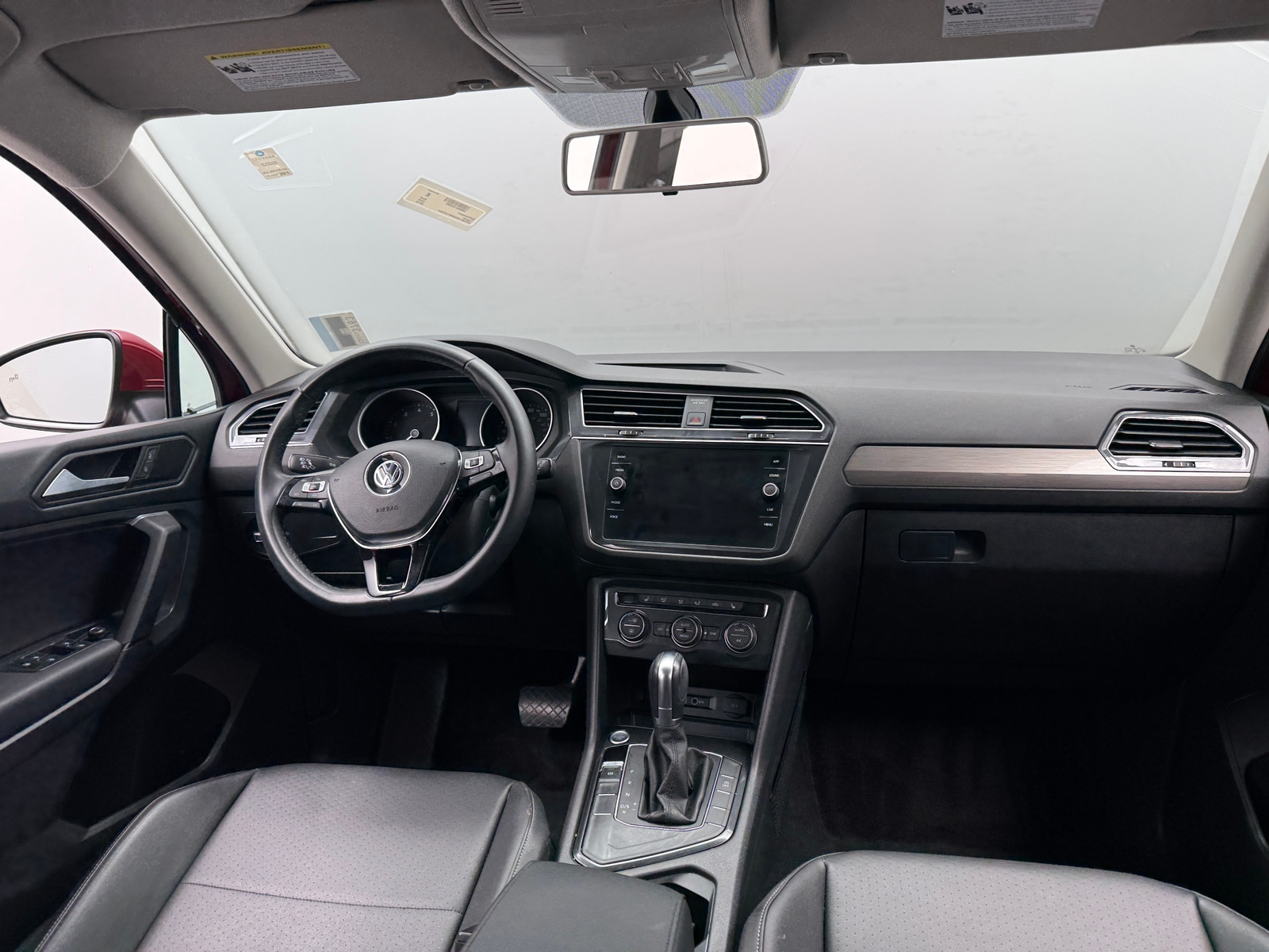 Thumbnail: 2019 Volkswagen Tiguan - 3