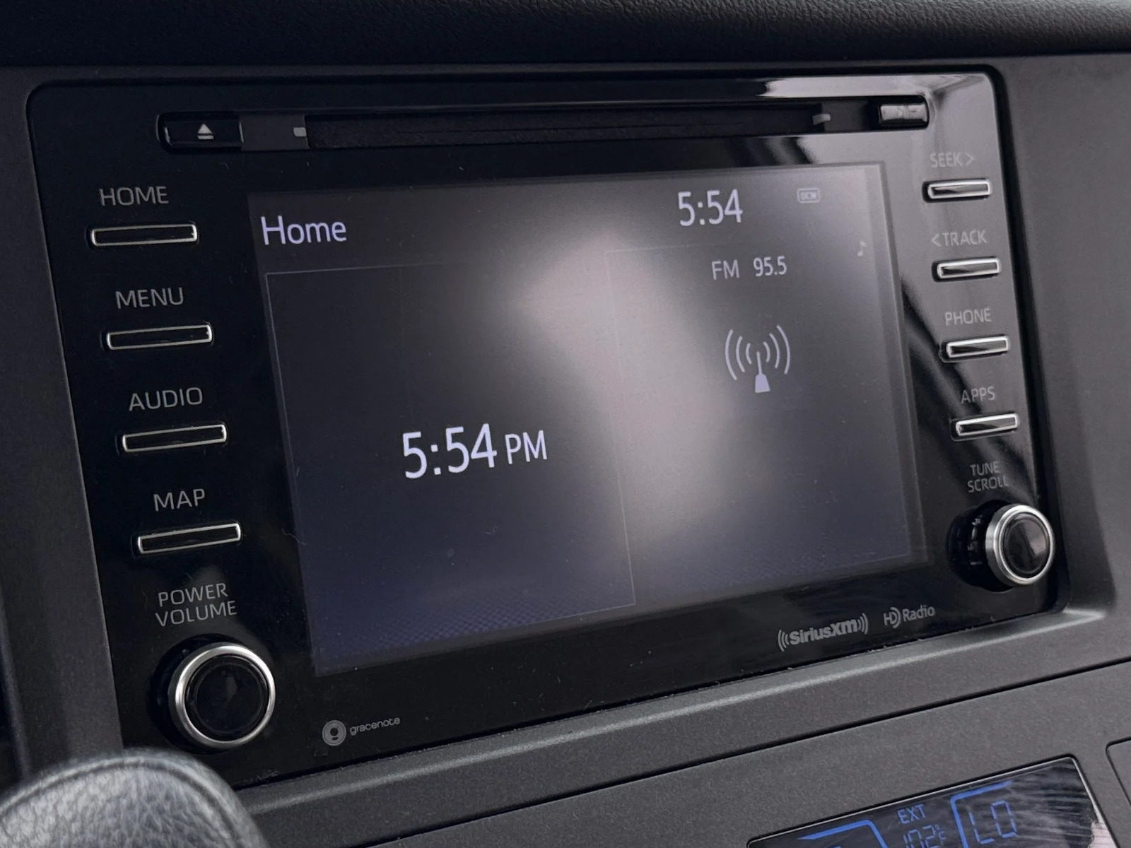 Thumbnail: 2019 Toyota Sienna - 4