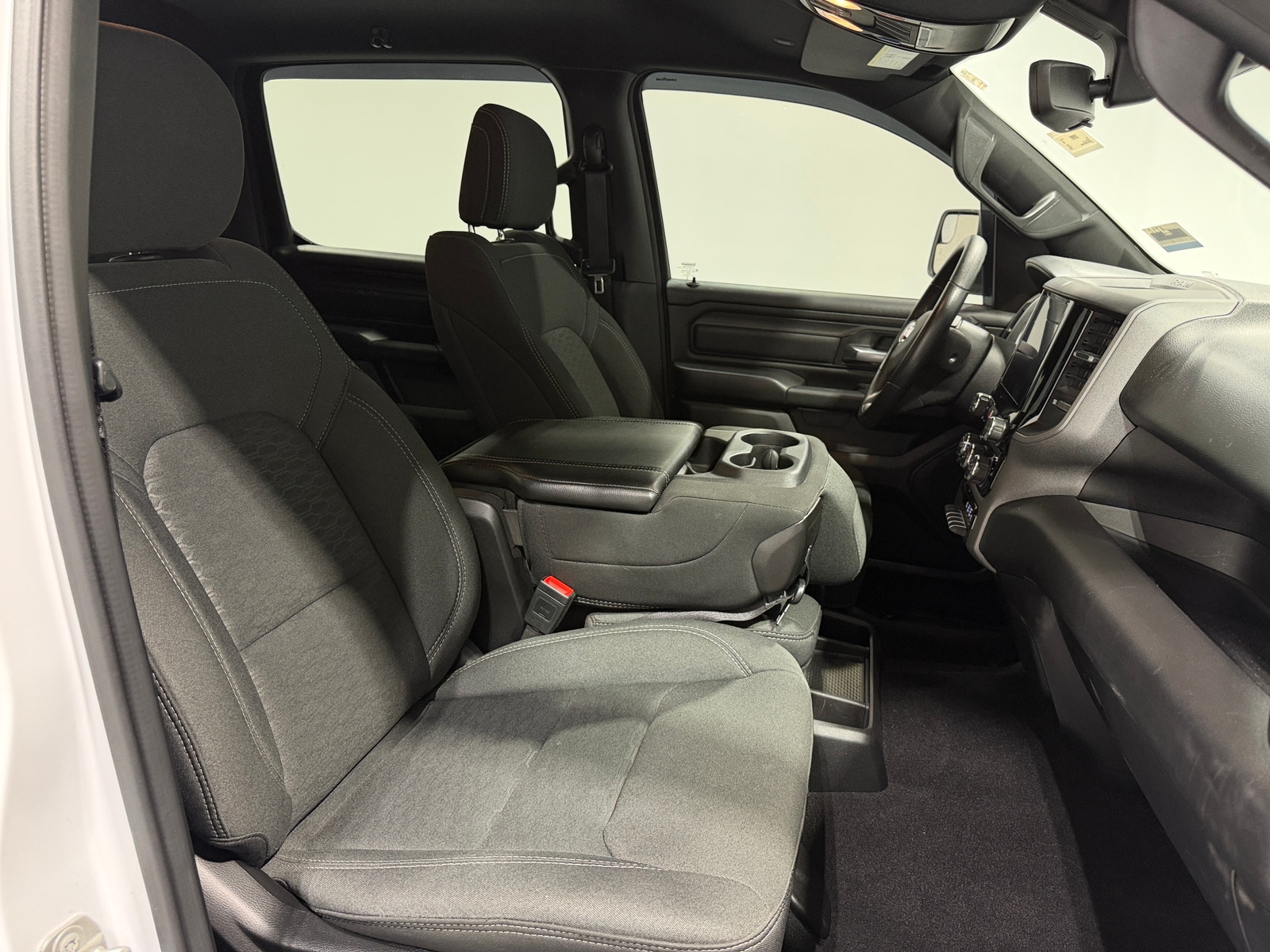 Thumbnail: 2025 RAM 1500 - 2