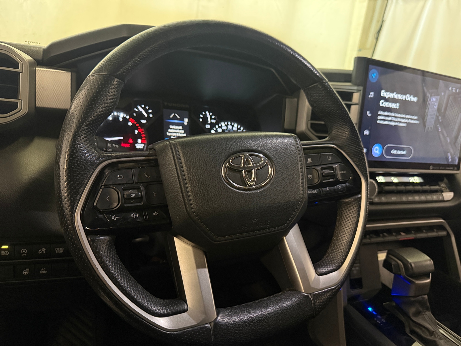 Thumbnail: 2022 Toyota Tundra - 4