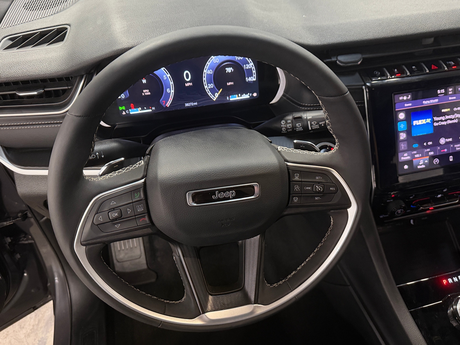 Thumbnail: 2025 Jeep Grand Cherokee L - 4