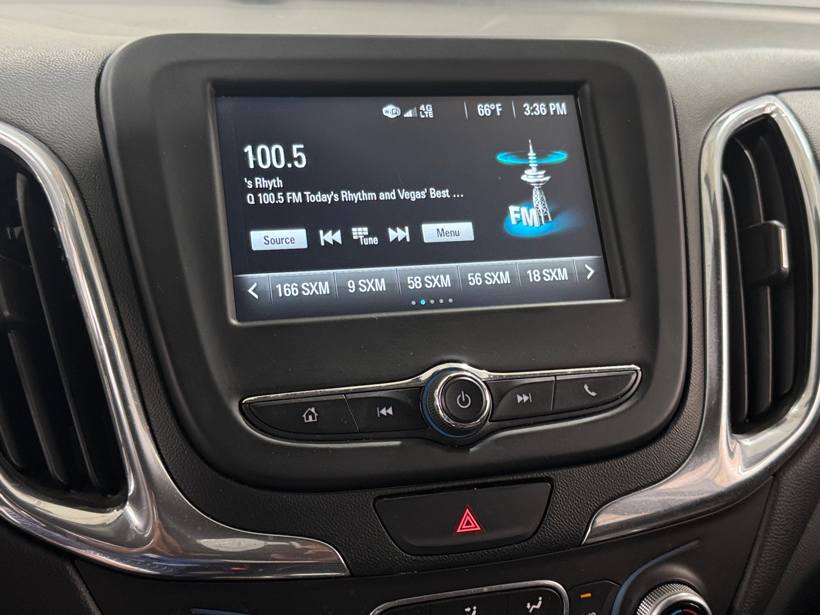 Thumbnail: 2018 Chevrolet Equinox - 4