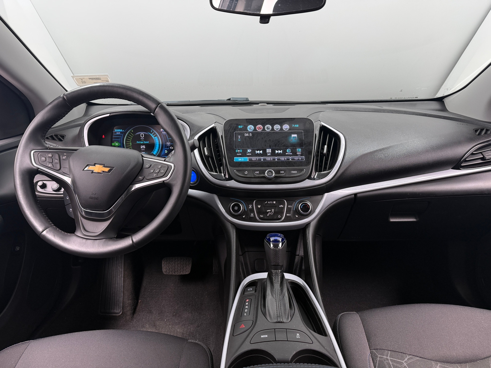 Thumbnail: 2018 Chevrolet Volt - 3