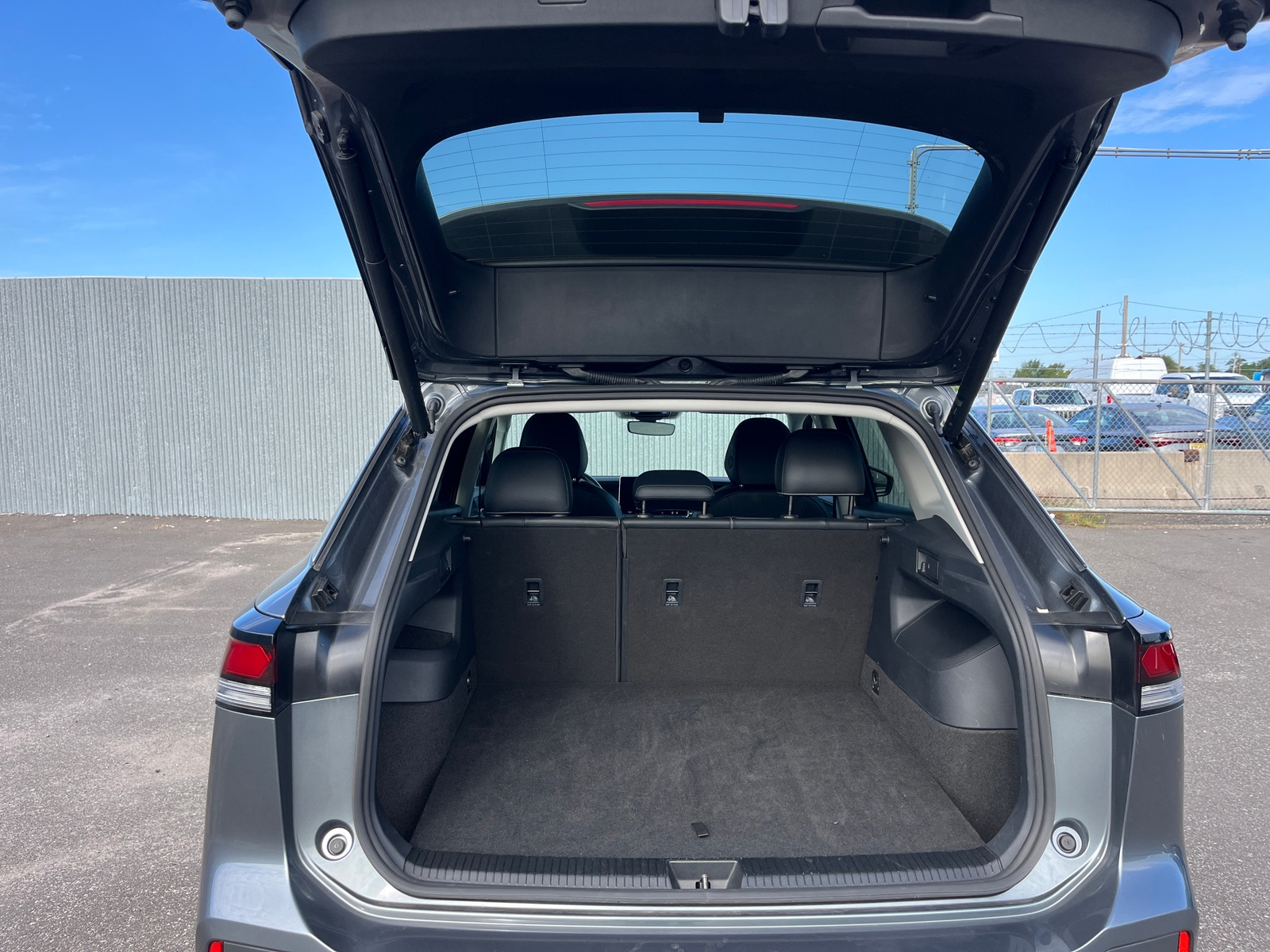 Thumbnail: 2026 Volkswagen Tiguan - 6