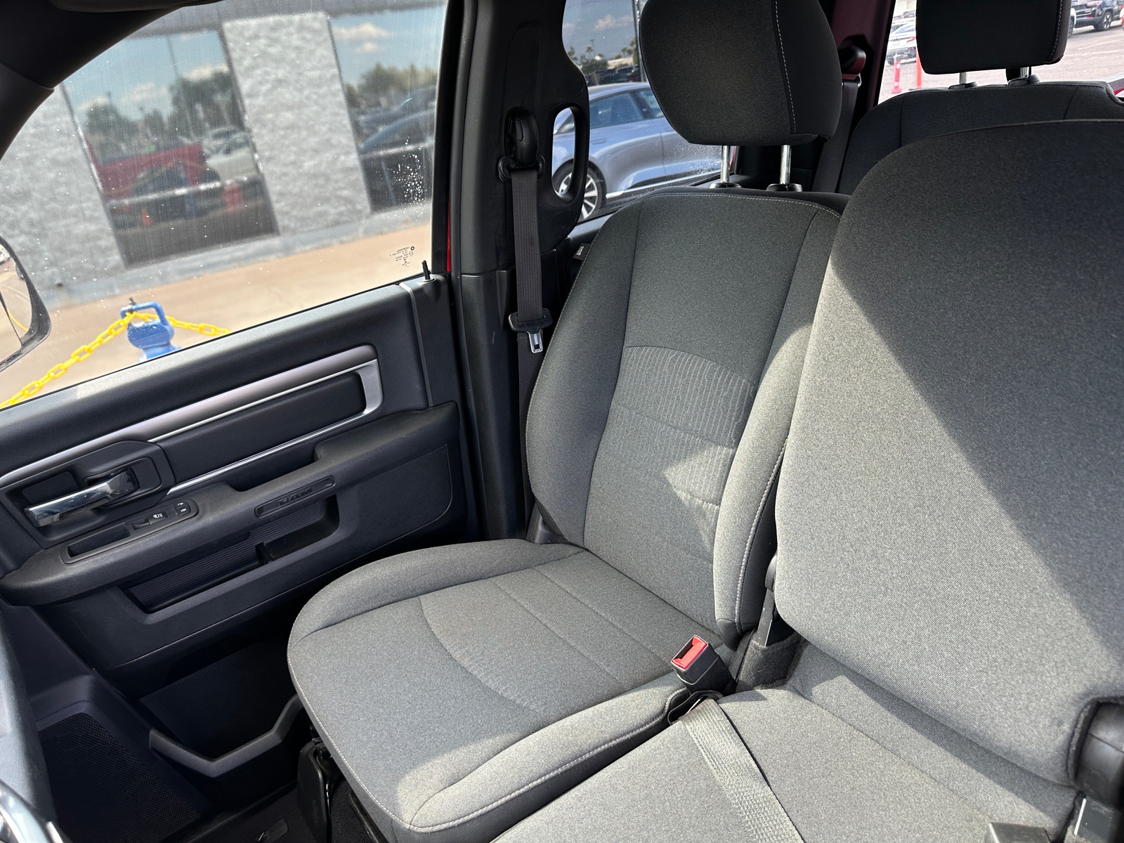 Thumbnail: 2021 RAM 1500 Classic - 2