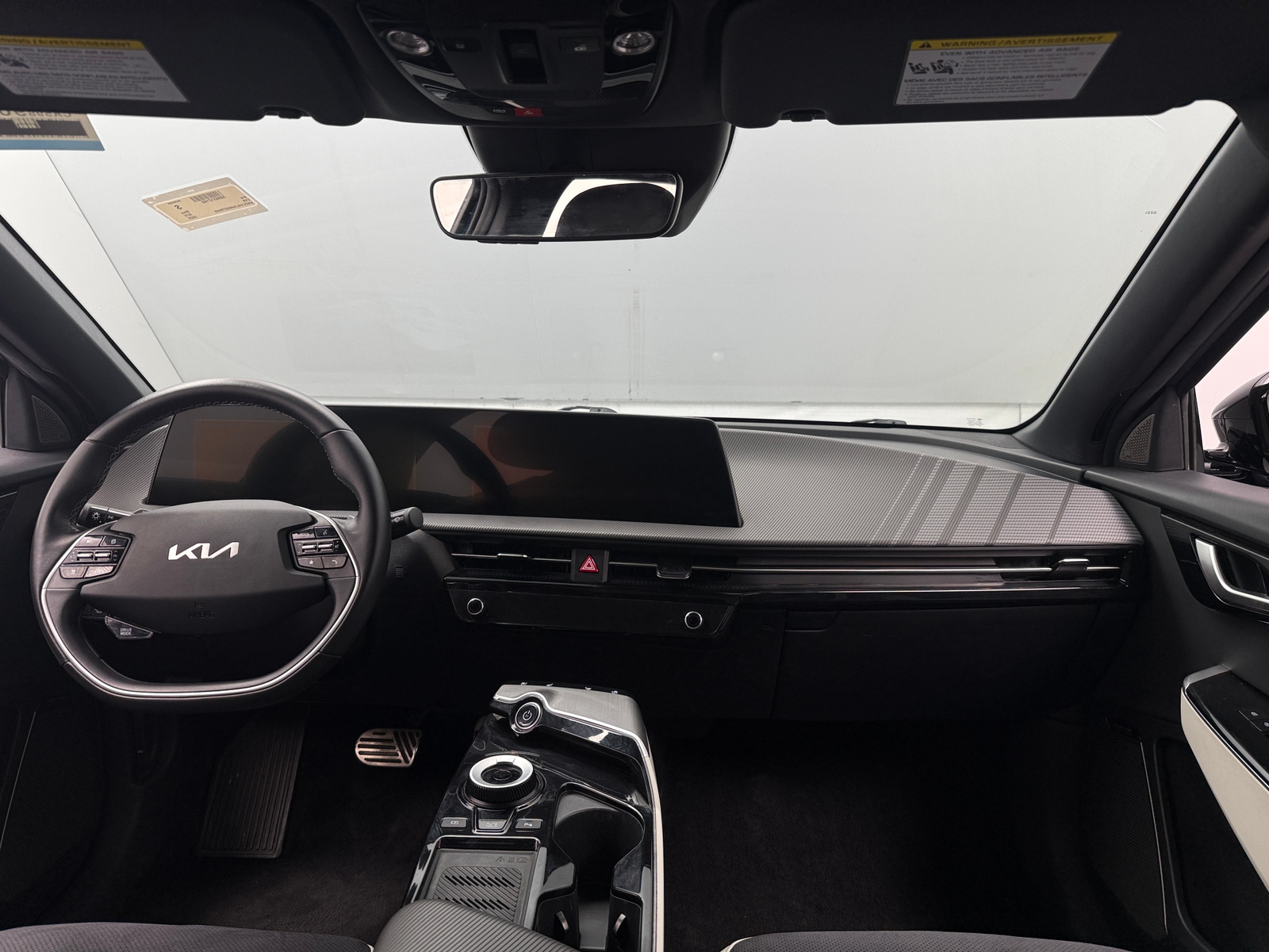 Thumbnail: 2022 Kia EV6 - 2