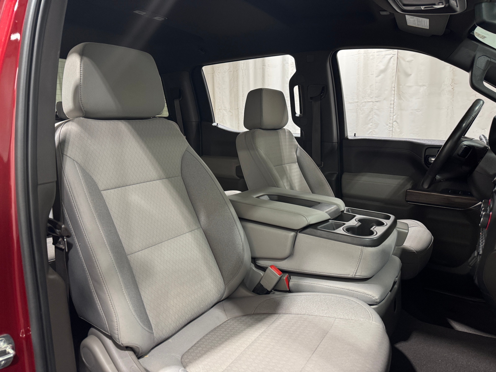 Thumbnail: 2020 Chevrolet Silverado 1500 - 2