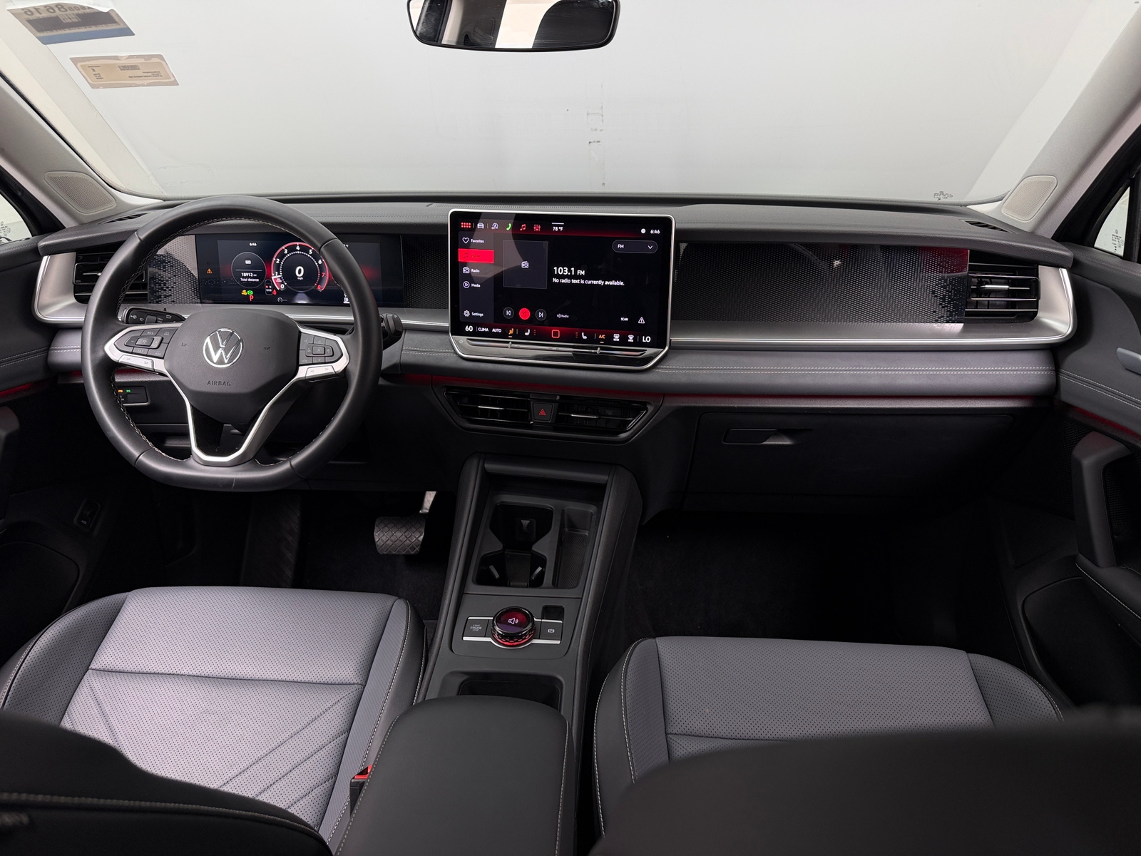 Thumbnail: 2026 Volkswagen Tiguan - 3