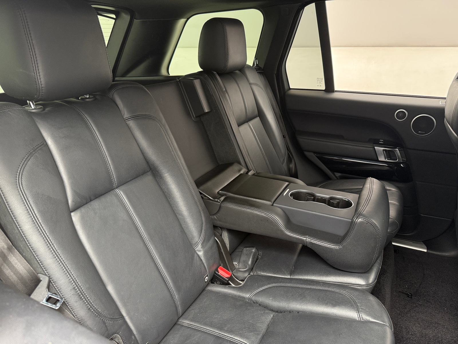 Thumbnail: 2017 Land Rover Range Rover - 5