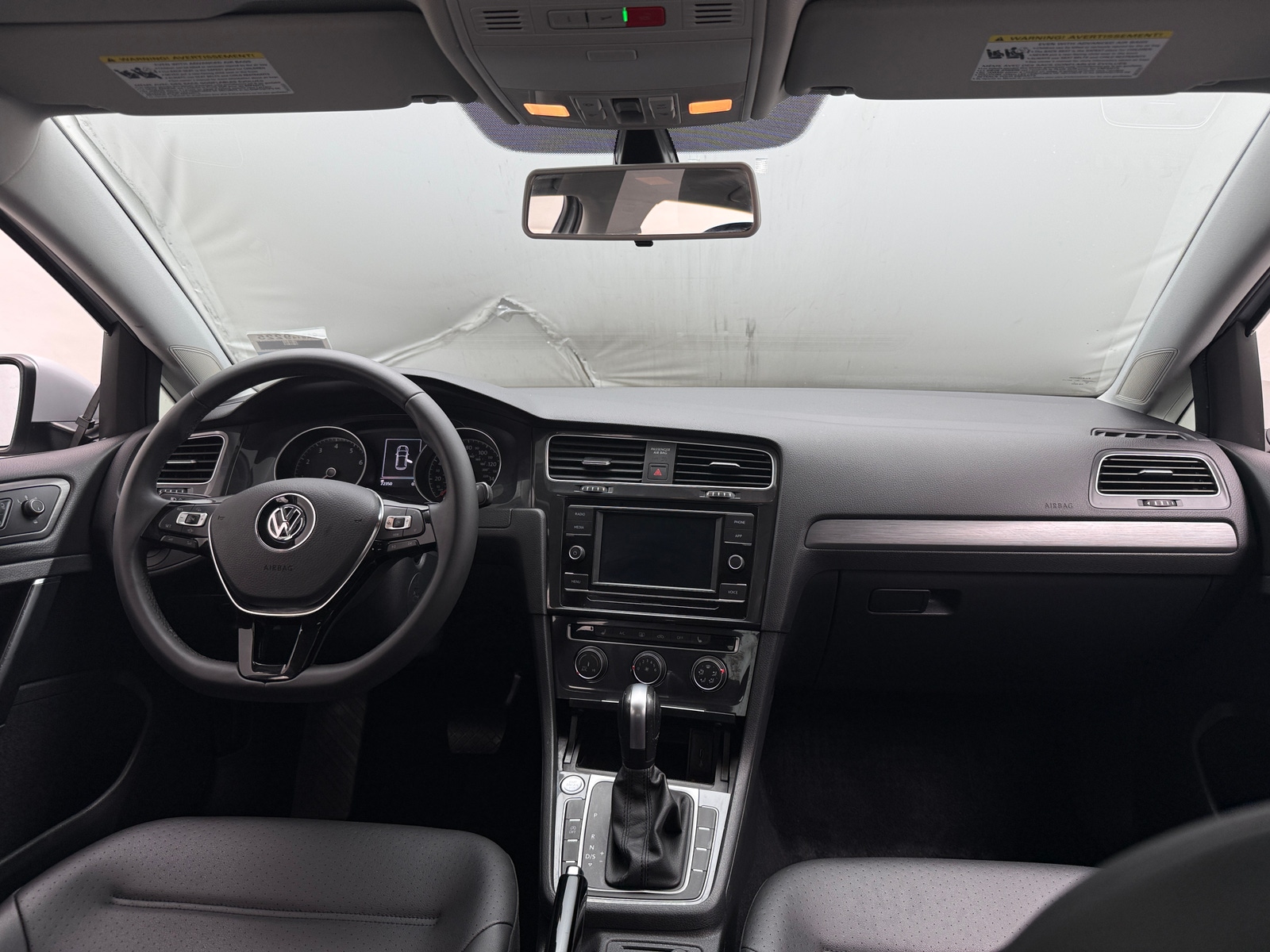 Thumbnail: 2020 Volkswagen Golf - 3