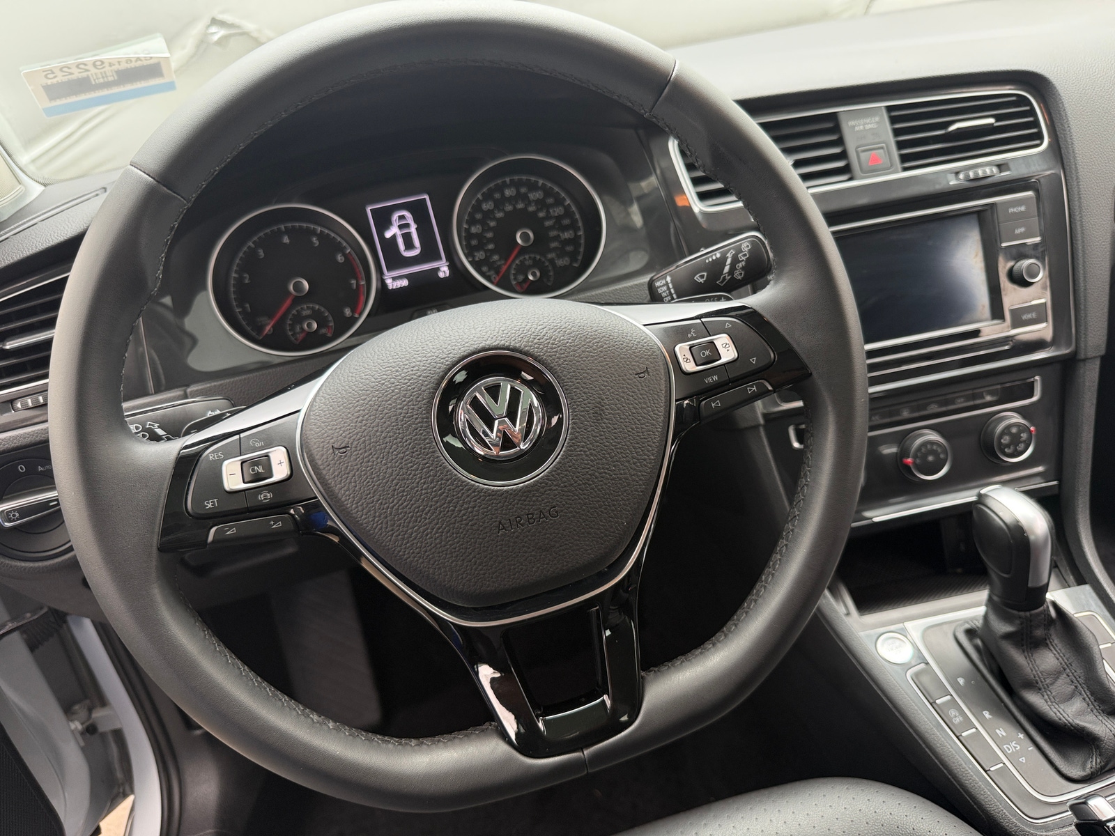 Thumbnail: 2020 Volkswagen Golf - 5