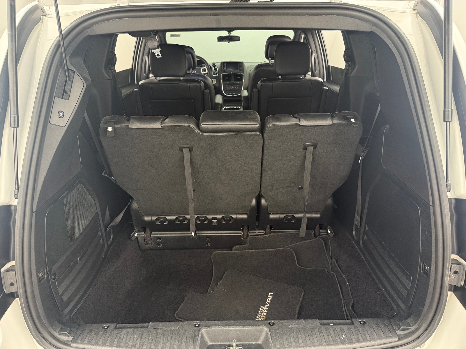 Thumbnail: 2016 Dodge Grand Caravan - 6
