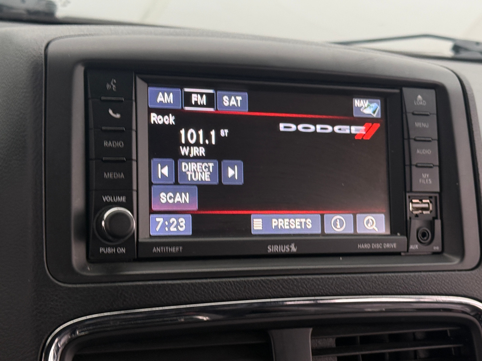 Thumbnail: 2016 Dodge Grand Caravan - 3