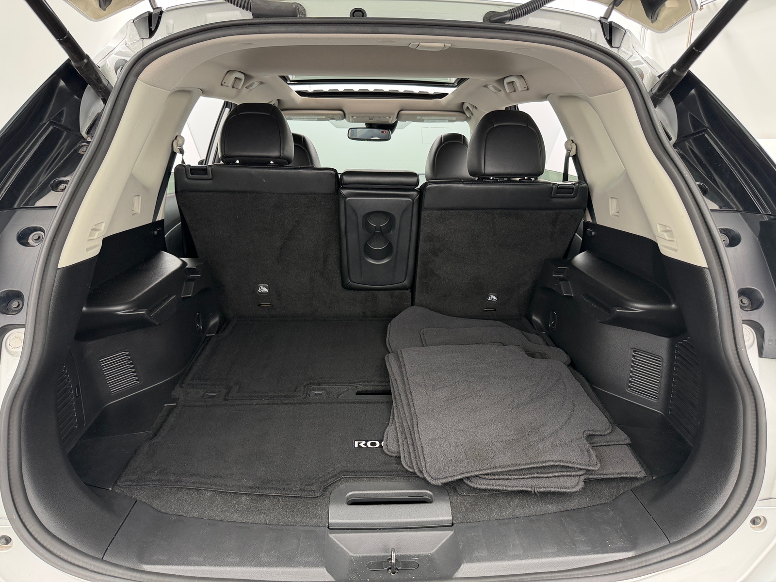Thumbnail: 2017 Nissan Rogue - 6