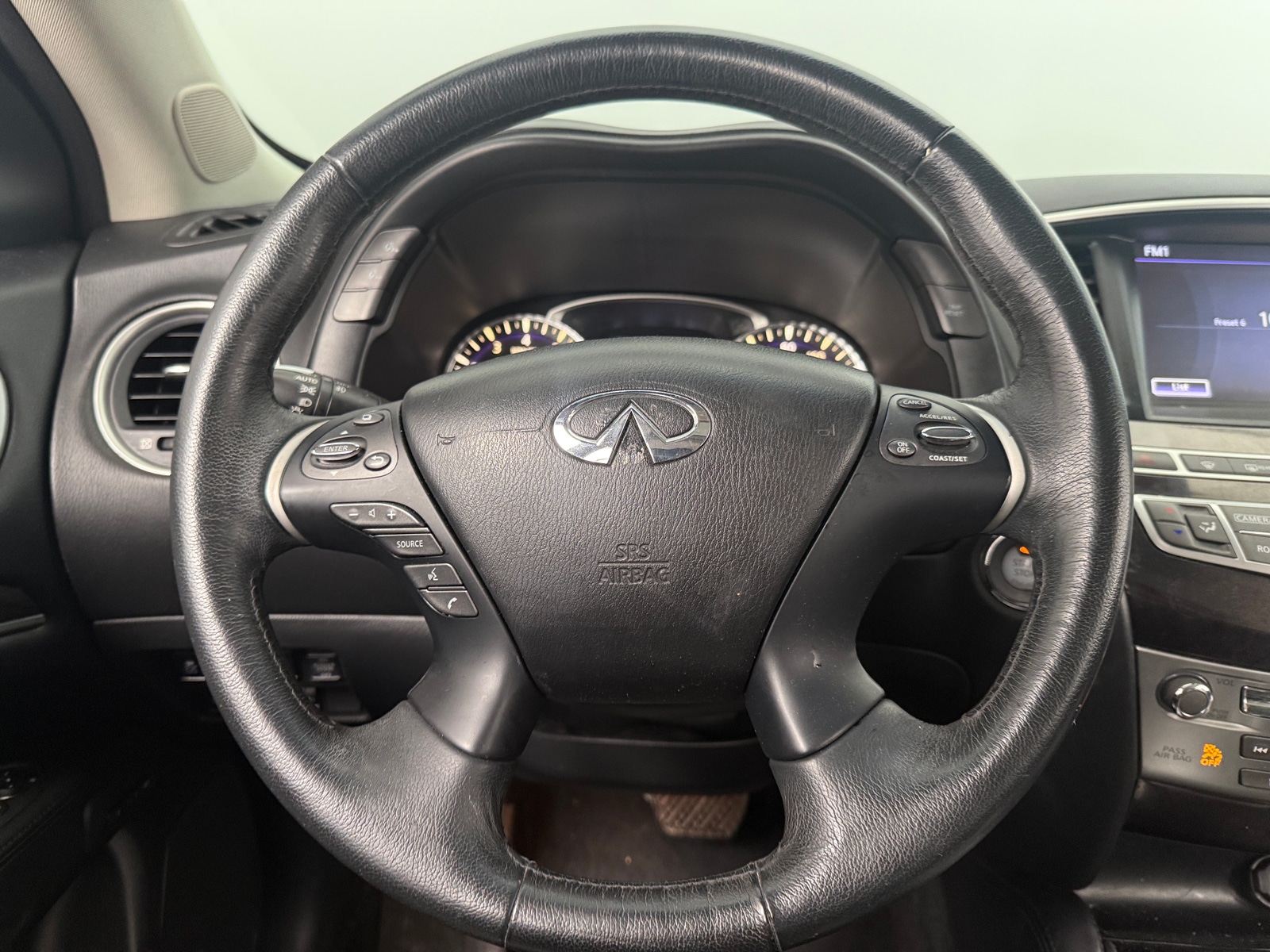 Thumbnail: 2015 INFINITI QX60 - 4