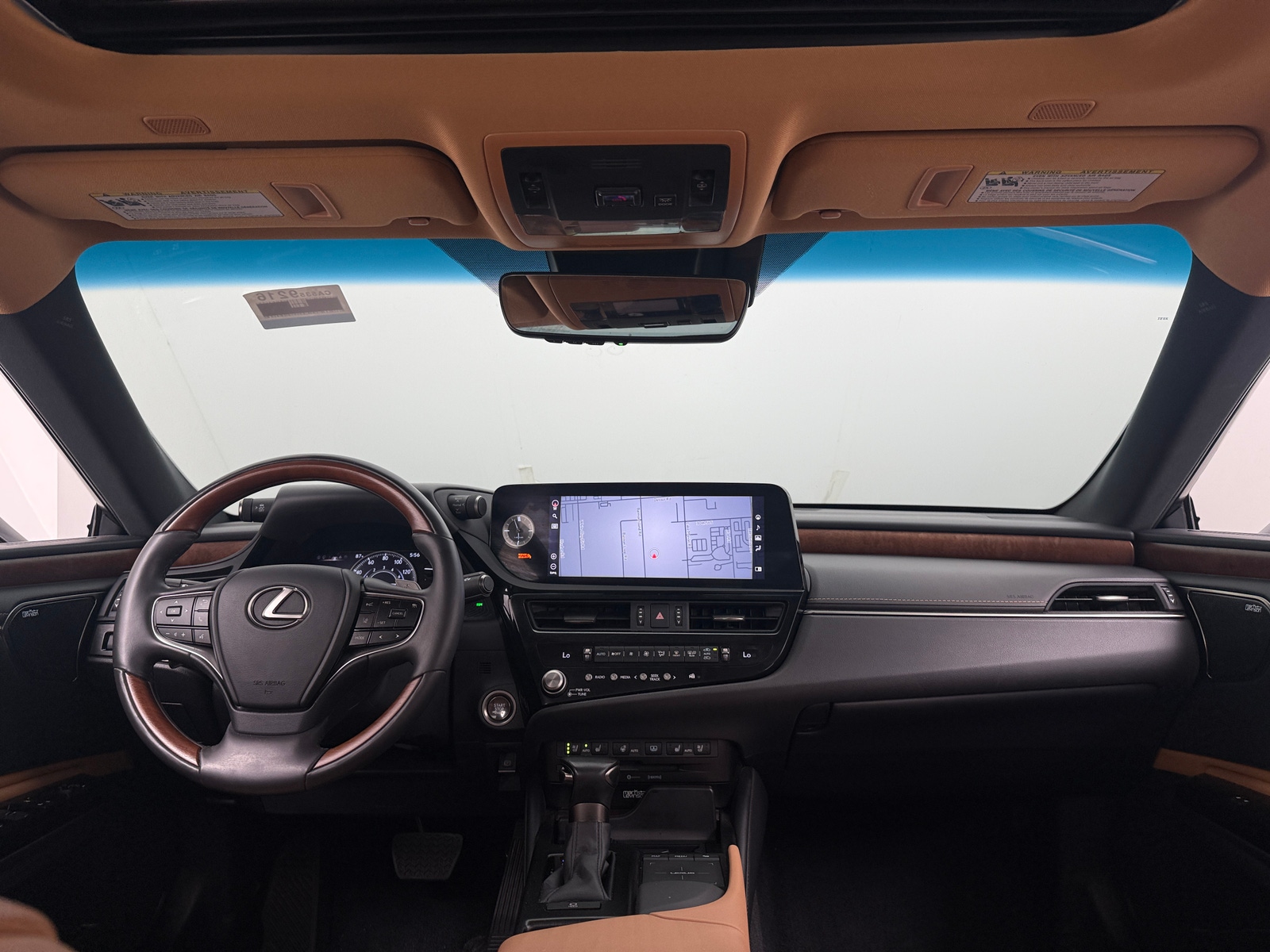 Thumbnail: 2022 Lexus ES - 2