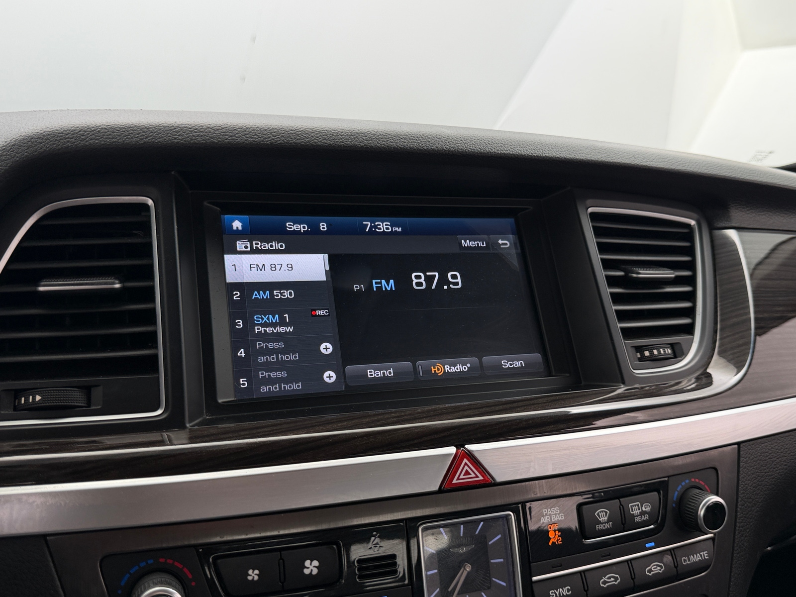 Thumbnail: 2019 Genesis G80 - 3