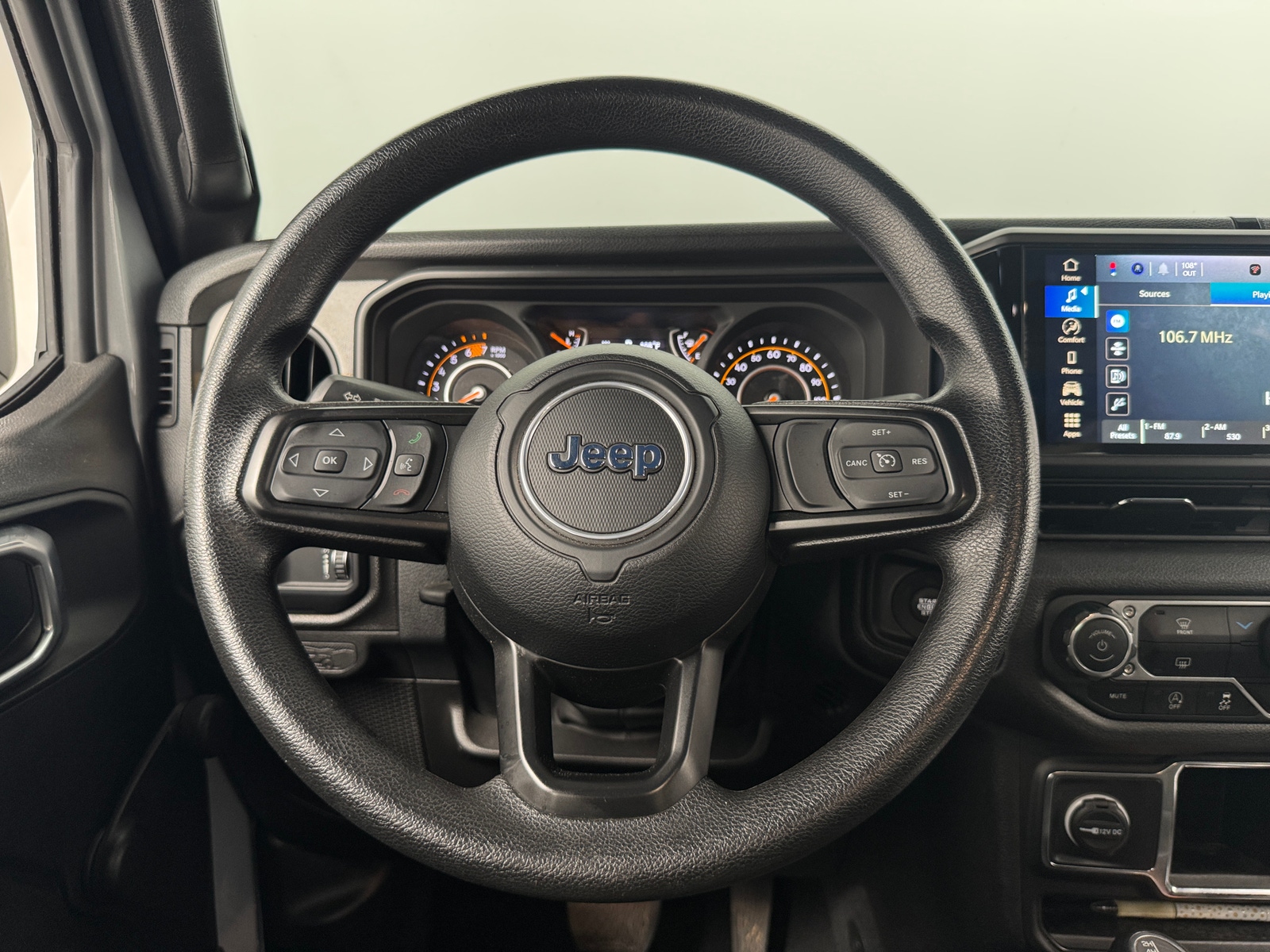 Thumbnail: 2024 Jeep Wrangler - 5
