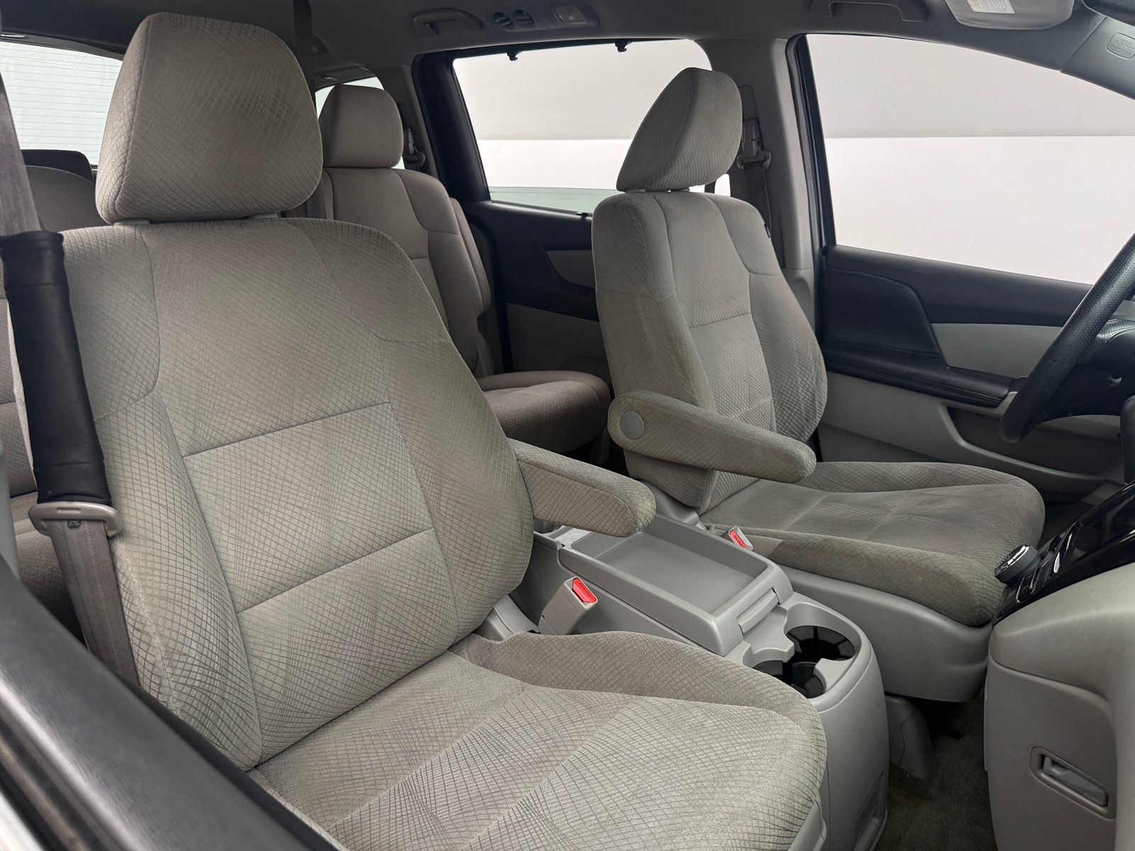 Thumbnail: 2015 Honda Odyssey - 2