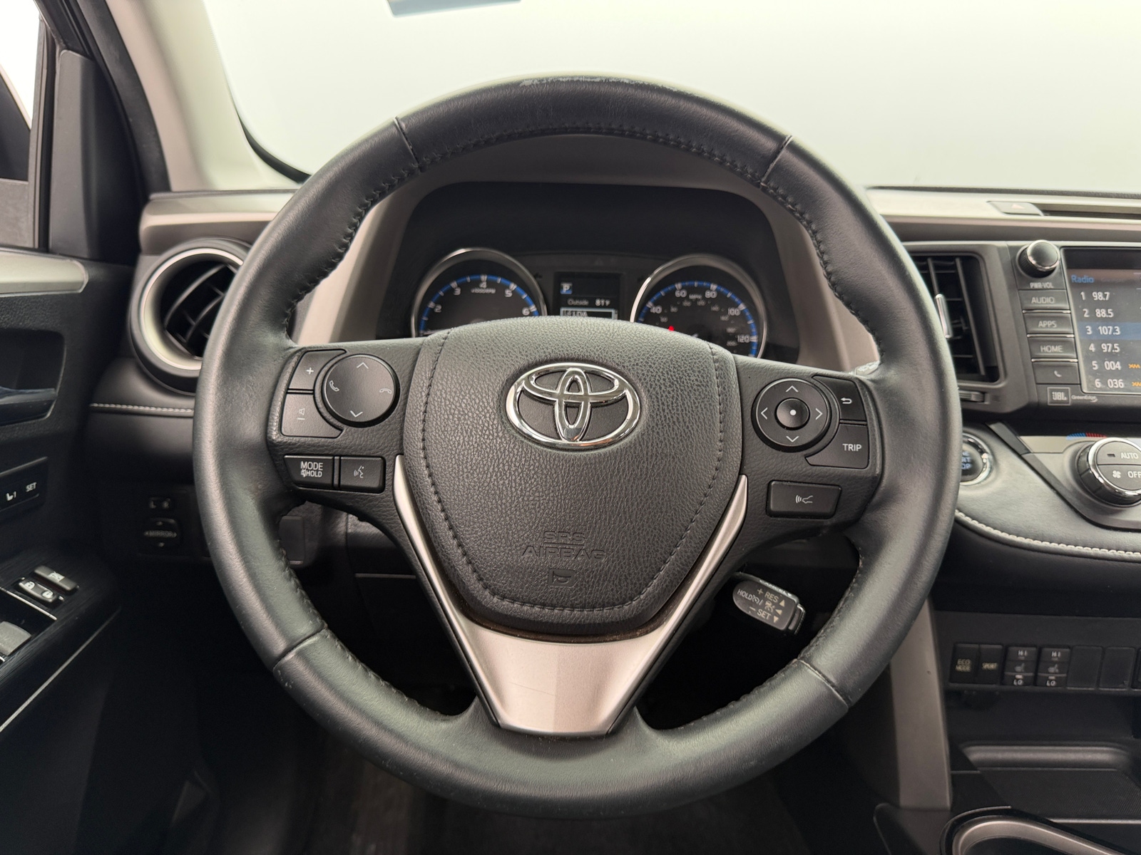 Thumbnail: 2016 Toyota RAV4 - 5