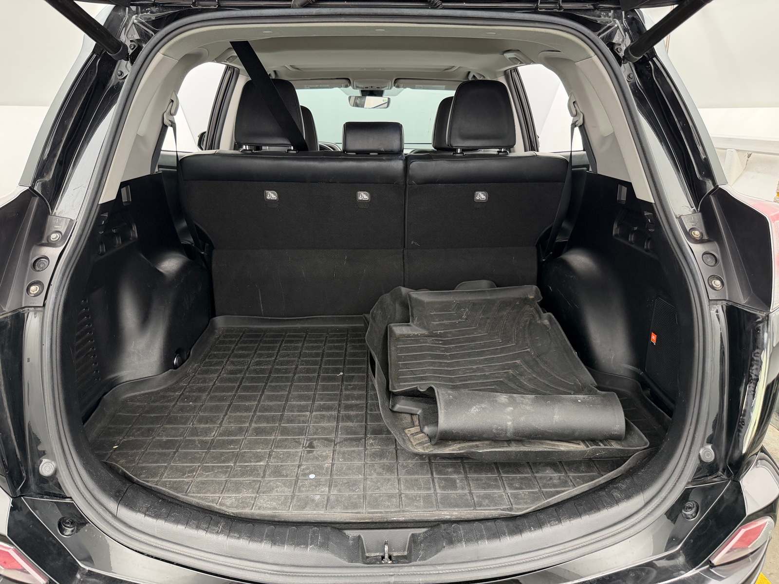 Thumbnail: 2016 Toyota RAV4 - 7