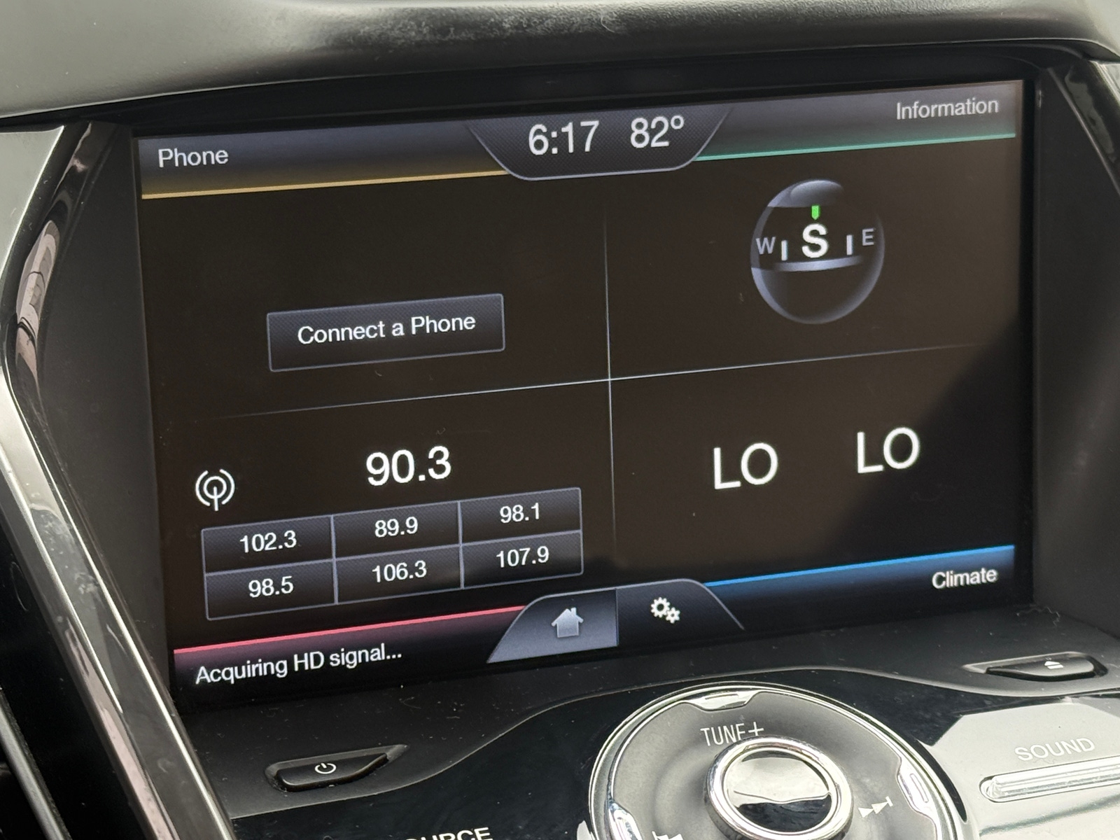 Thumbnail: 2015 Ford Escape - 3