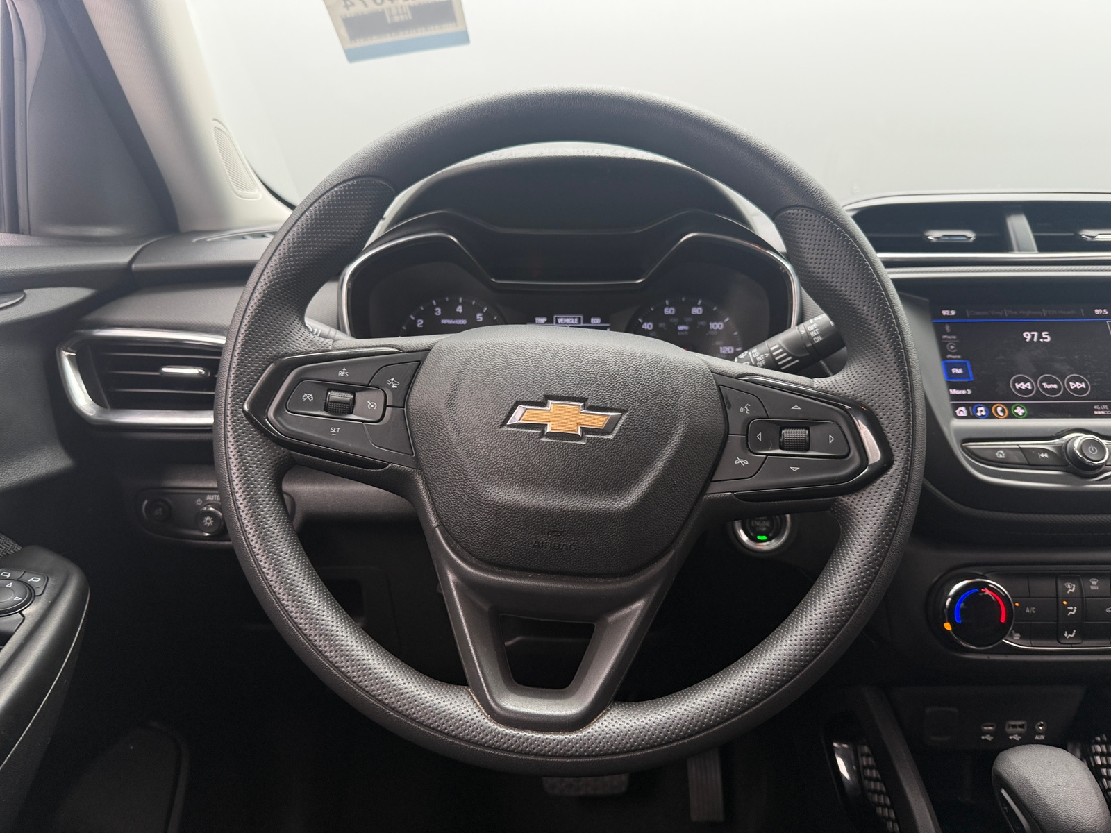 Thumbnail: 2023 Chevrolet TrailBlazer - 5