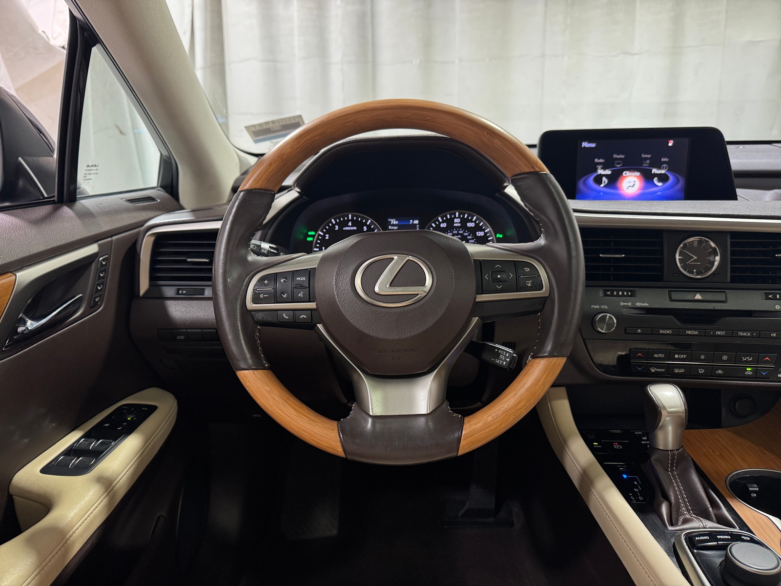 Thumbnail: 2016 Lexus RX - 4