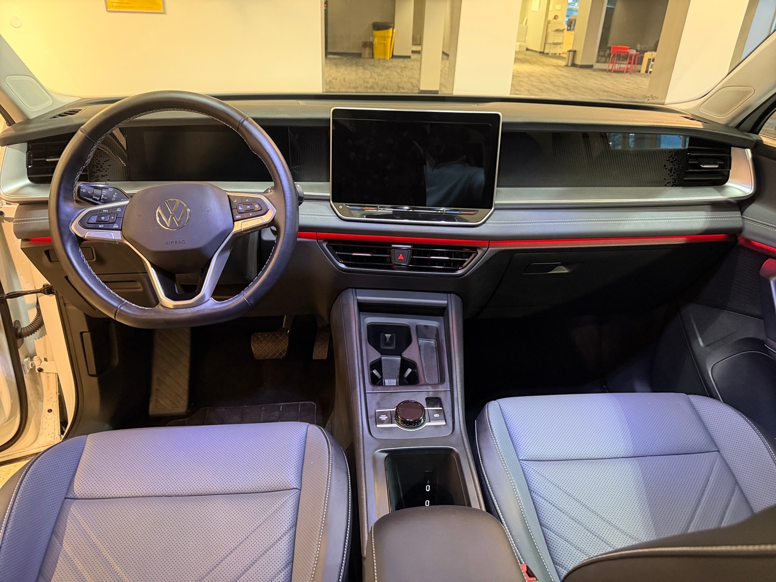 Thumbnail: 2026 Volkswagen Tiguan - 3