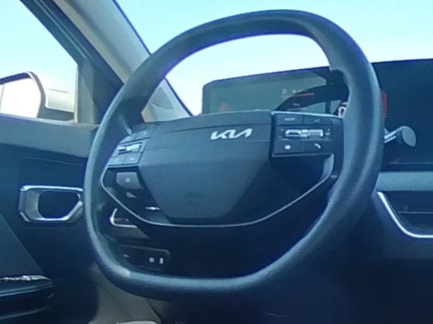 Thumbnail: 2025 Kia K4 - 4