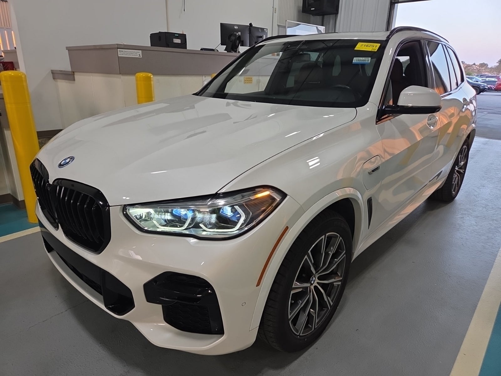 2022 BMW X5 PHEV xDrive45e