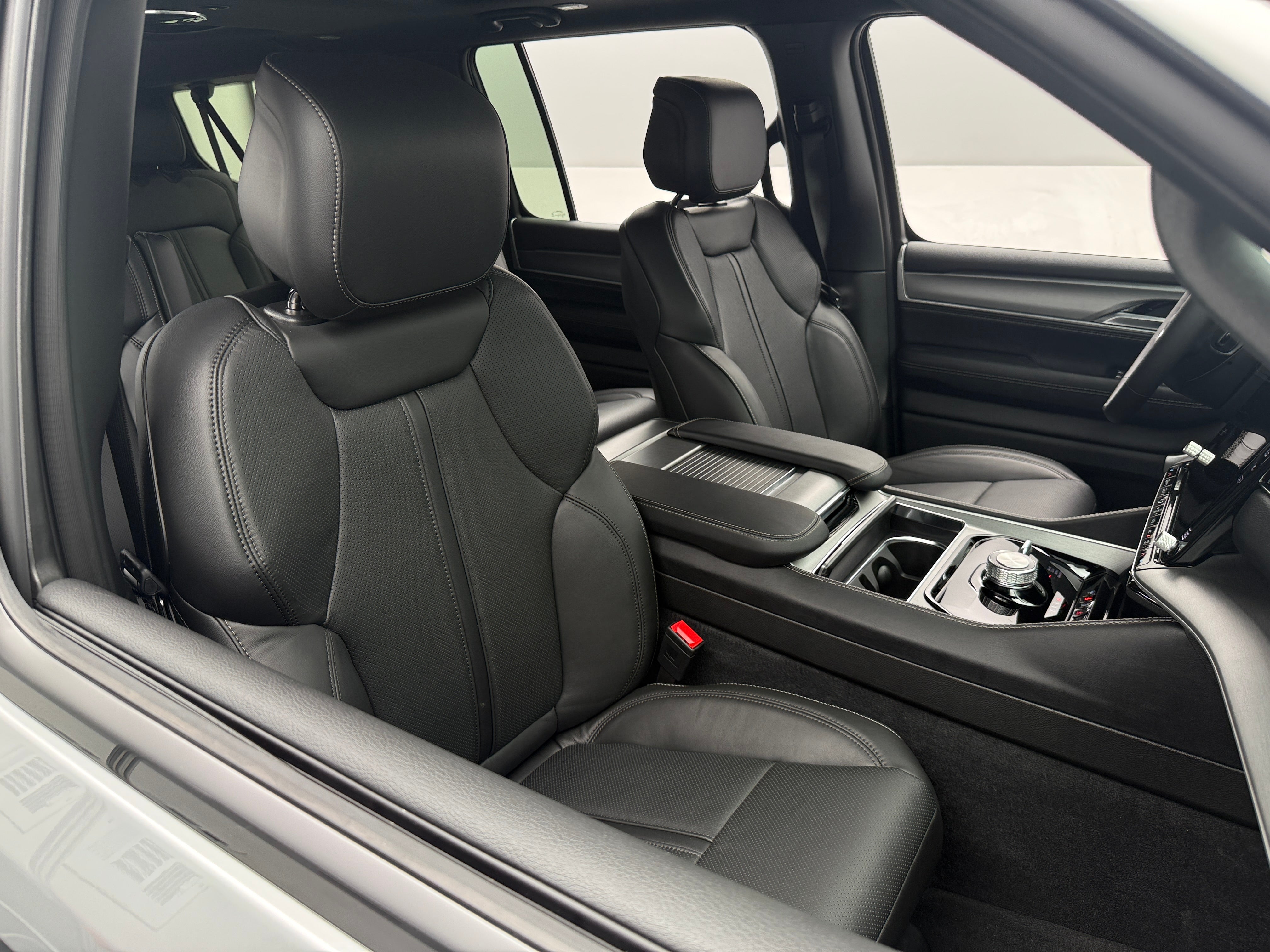 2026 Jeep Grand Wagoneer L