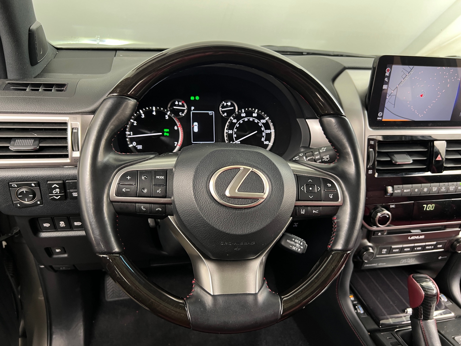 Thumbnail: 2022 Lexus GX - 4
