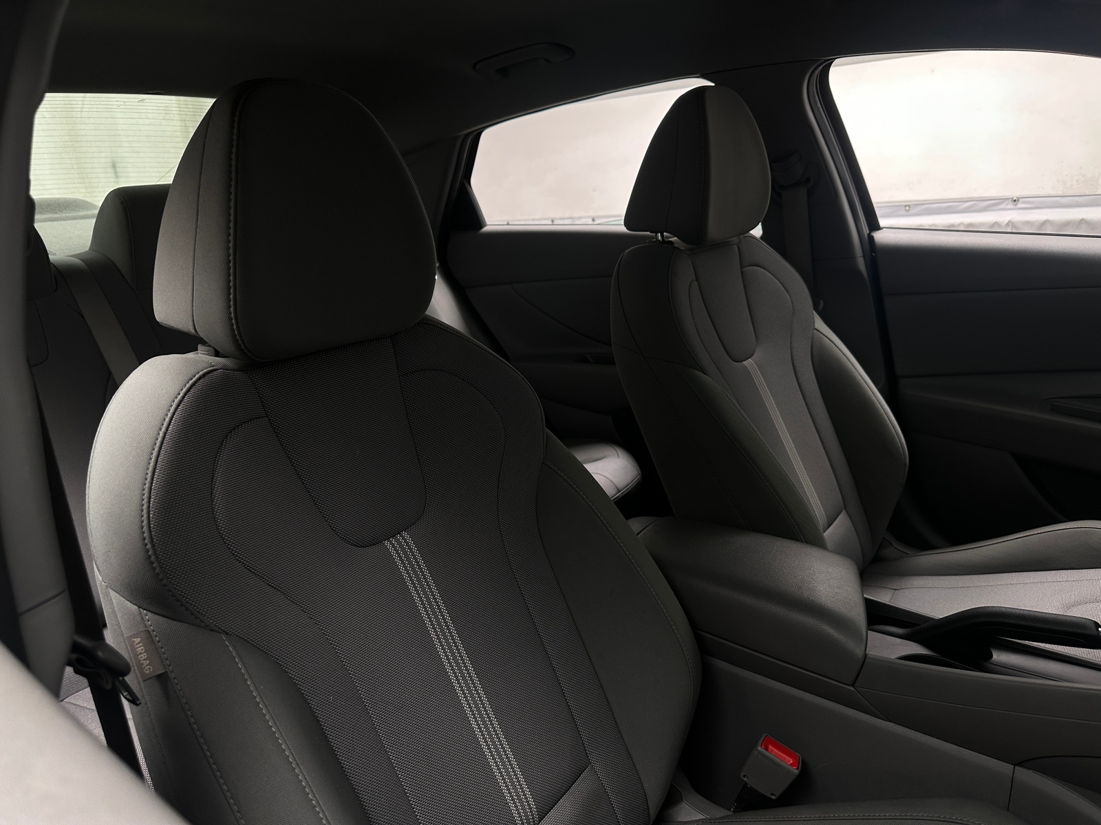 Thumbnail: 2022 Hyundai Elantra - 2