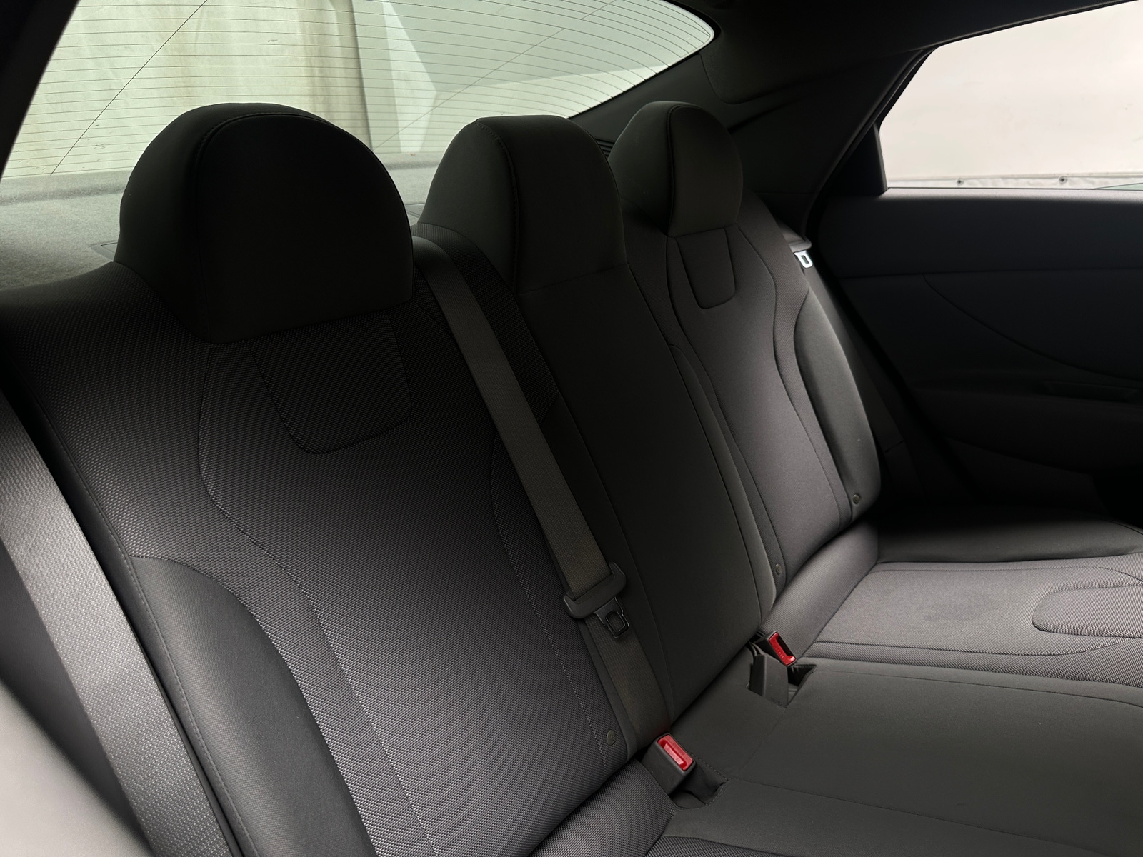Thumbnail: 2022 Hyundai Elantra - 6