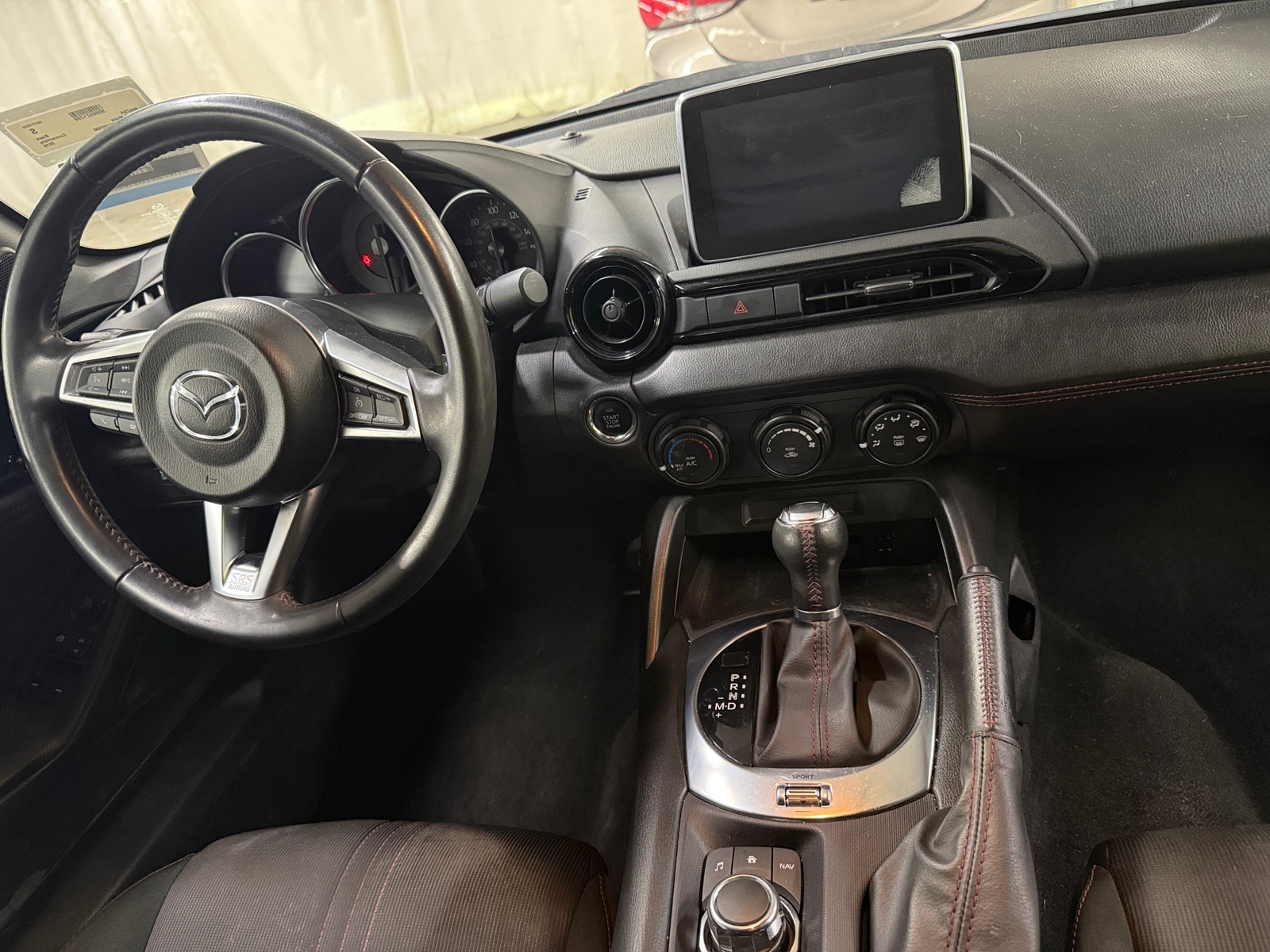 Thumbnail: 2016 Mazda MX-5 Miata - 3