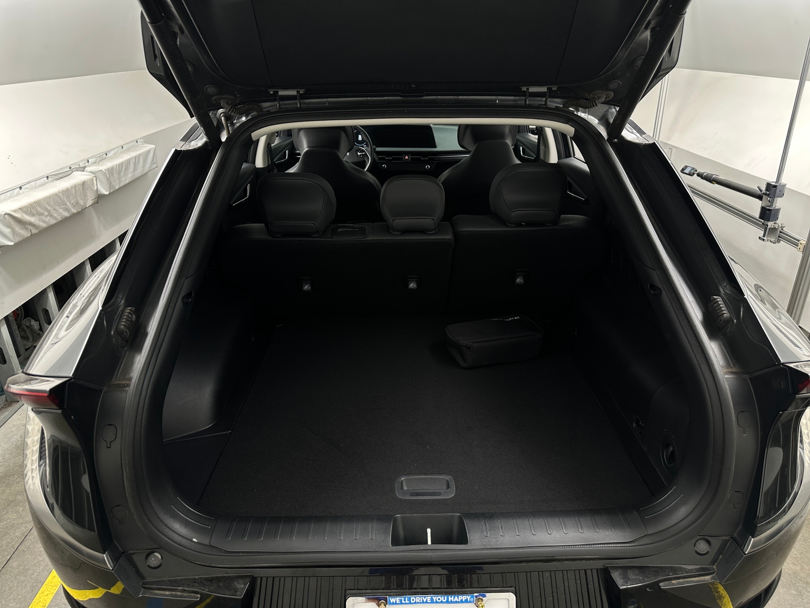 Thumbnail: 2024 Kia EV6 - 6