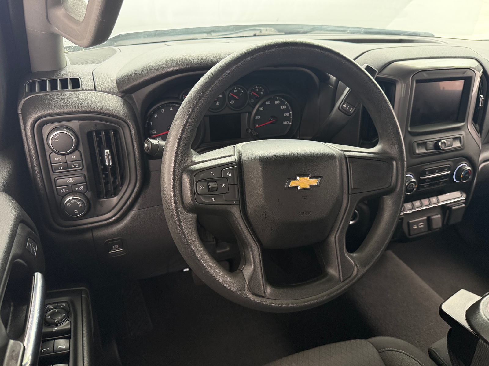 Thumbnail: 2023 Chevrolet Silverado 1500 - 5