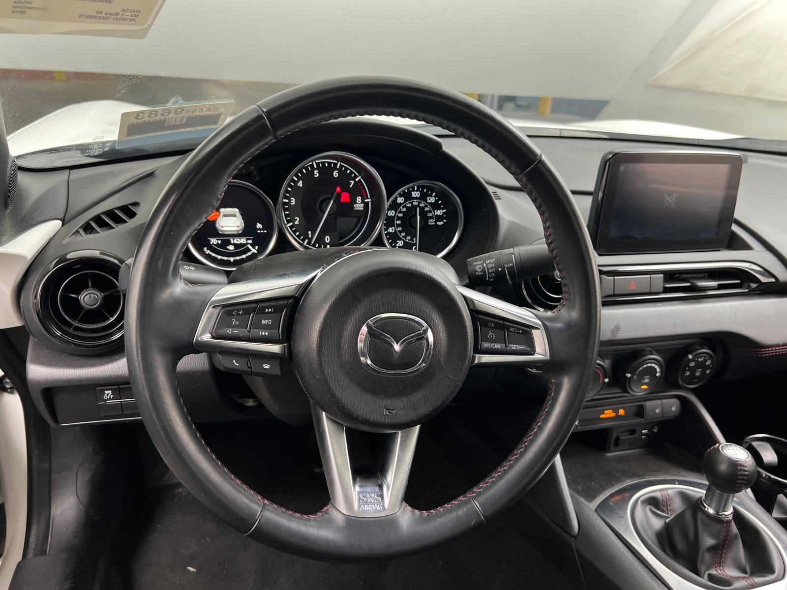 Thumbnail: 2019 Mazda MX-5 Miata - 4
