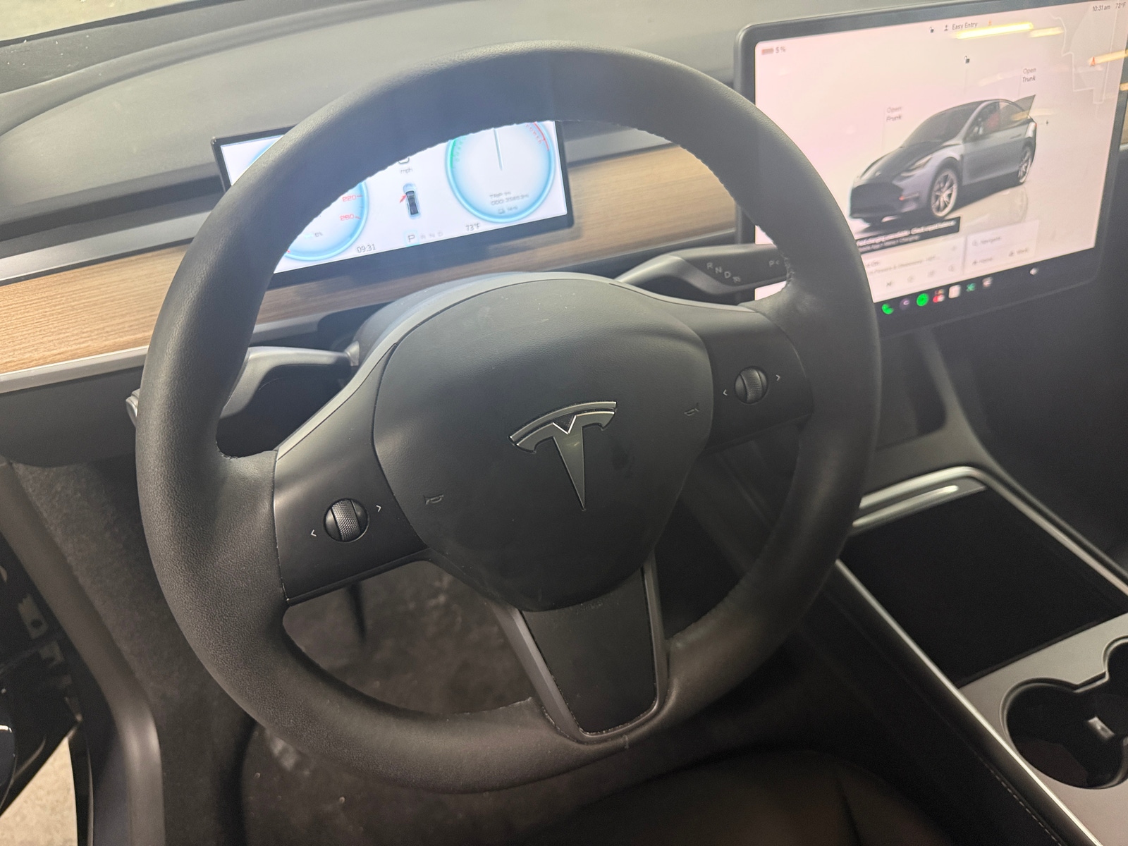 Thumbnail: 2023 Tesla Model Y - 4