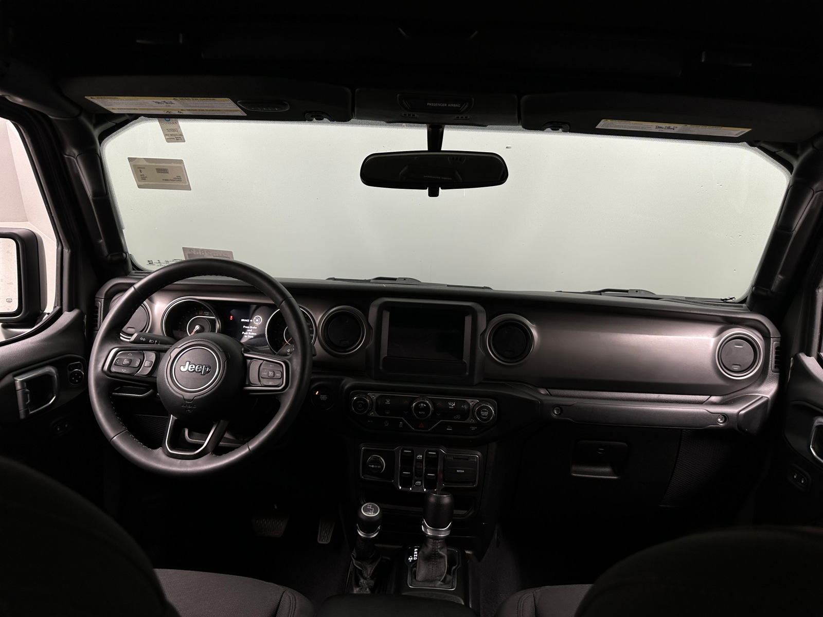 Thumbnail: 2023 Jeep Gladiator - 3